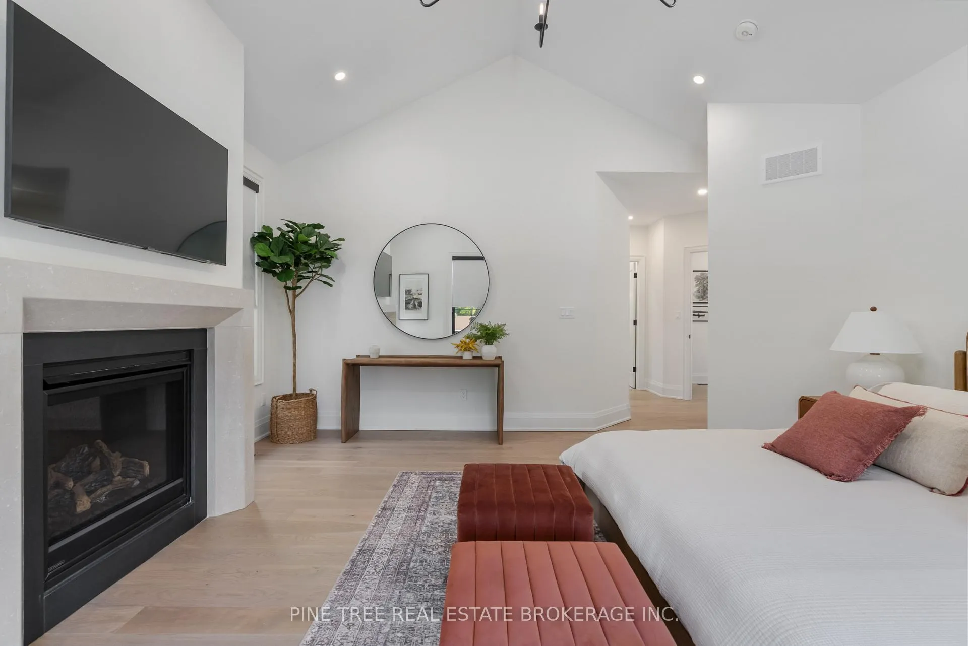 Photo 28 of 271 Codrington Street, Barrie, Codrington — HOMEH