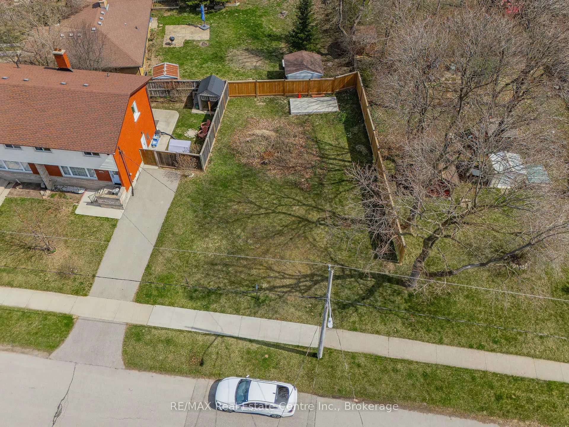 Photo 3 of 332 Prospect Avenue, Kitchener — HOMEH