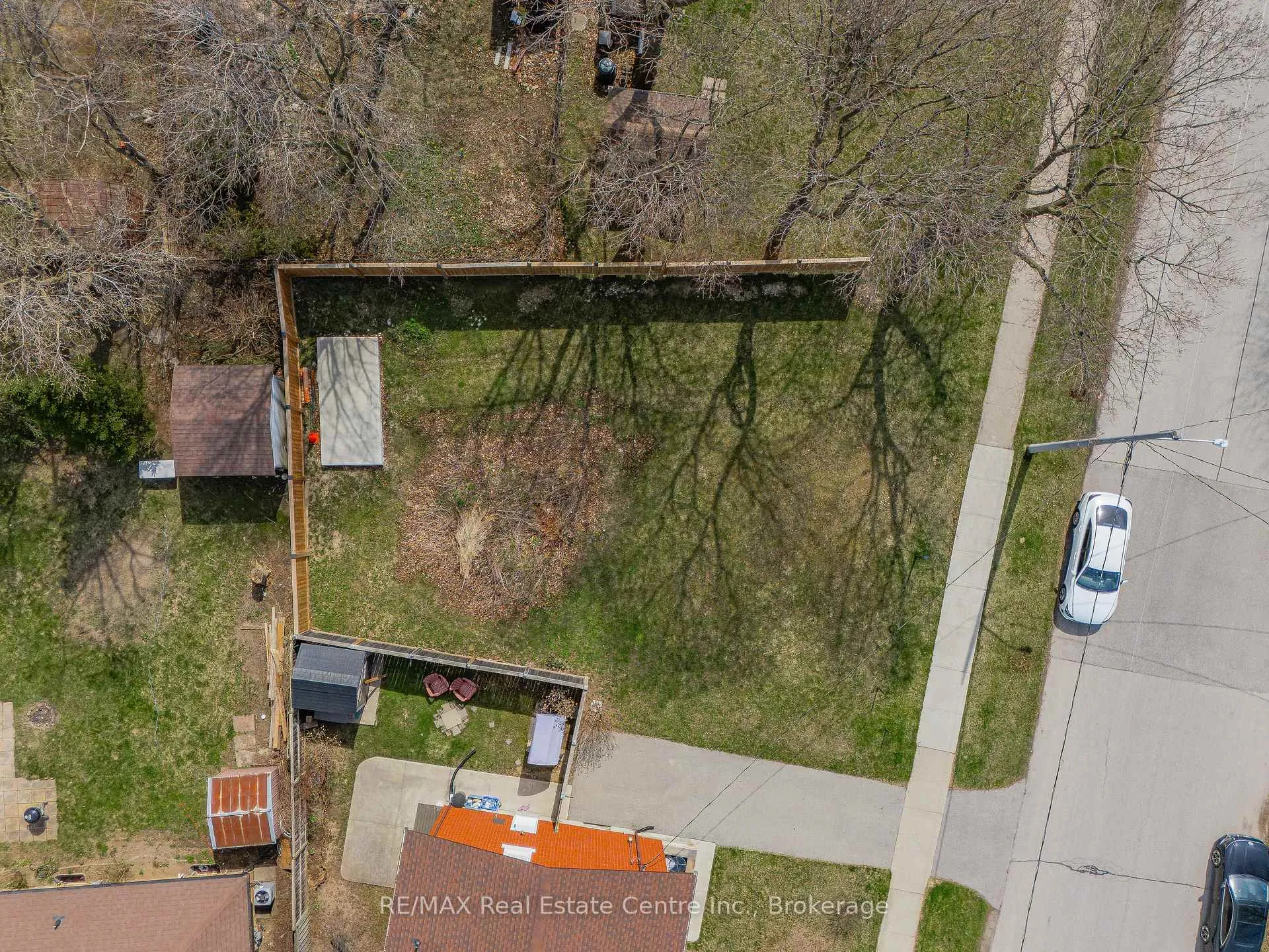 Photo 5 of 332 Prospect Avenue, Kitchener — HOMEH