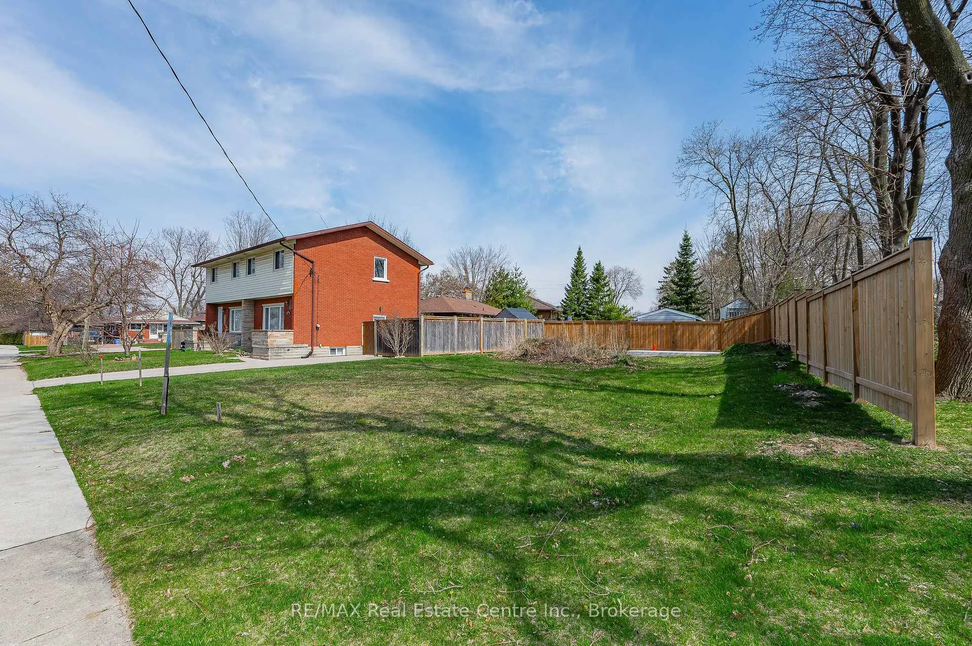 Photo 9 of 332 Prospect Avenue, Kitchener — HOMEH