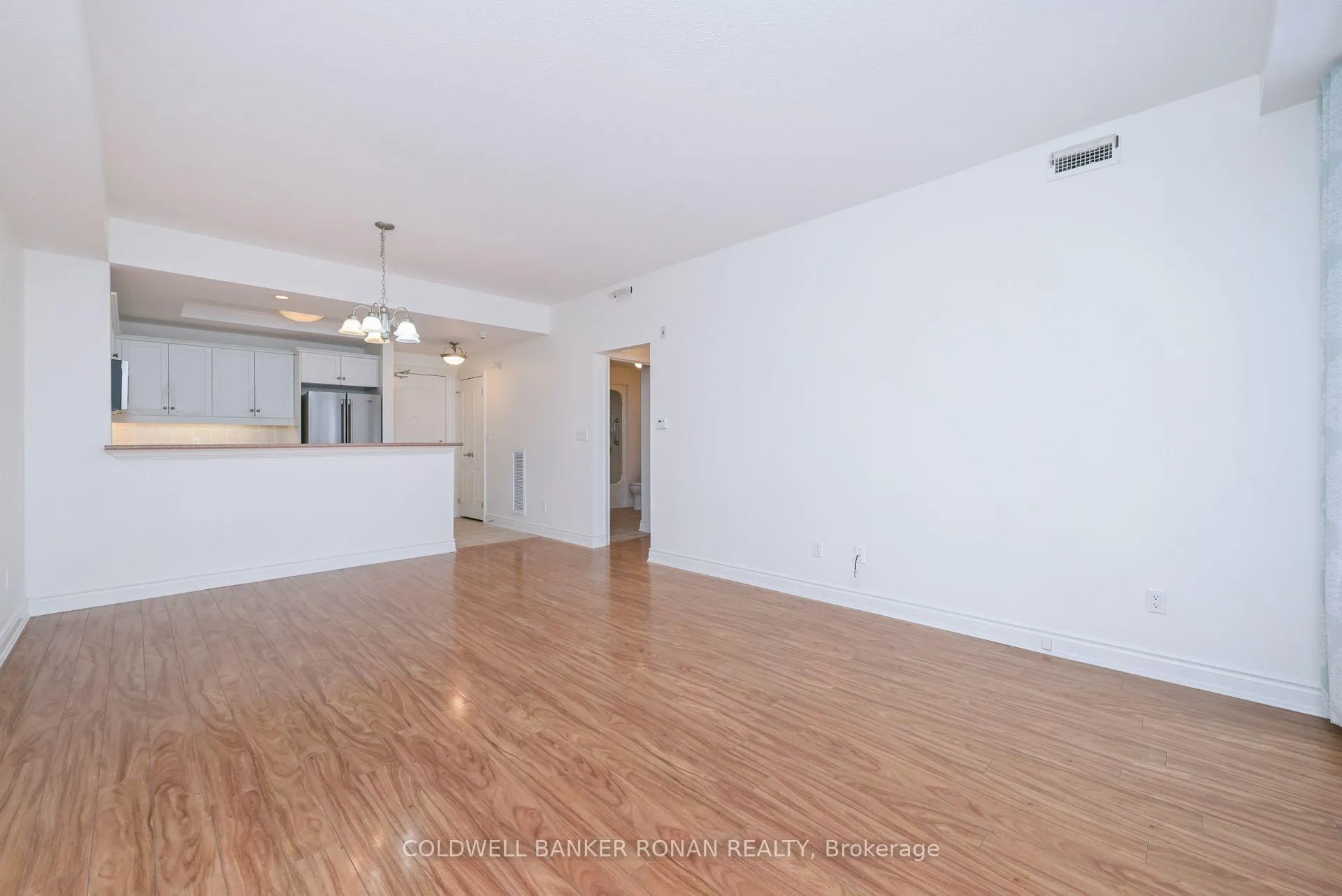 Photo 6 of Unit 203, 78 Sunset Boulevard, New Tecumseth, Alliston — HOMEH