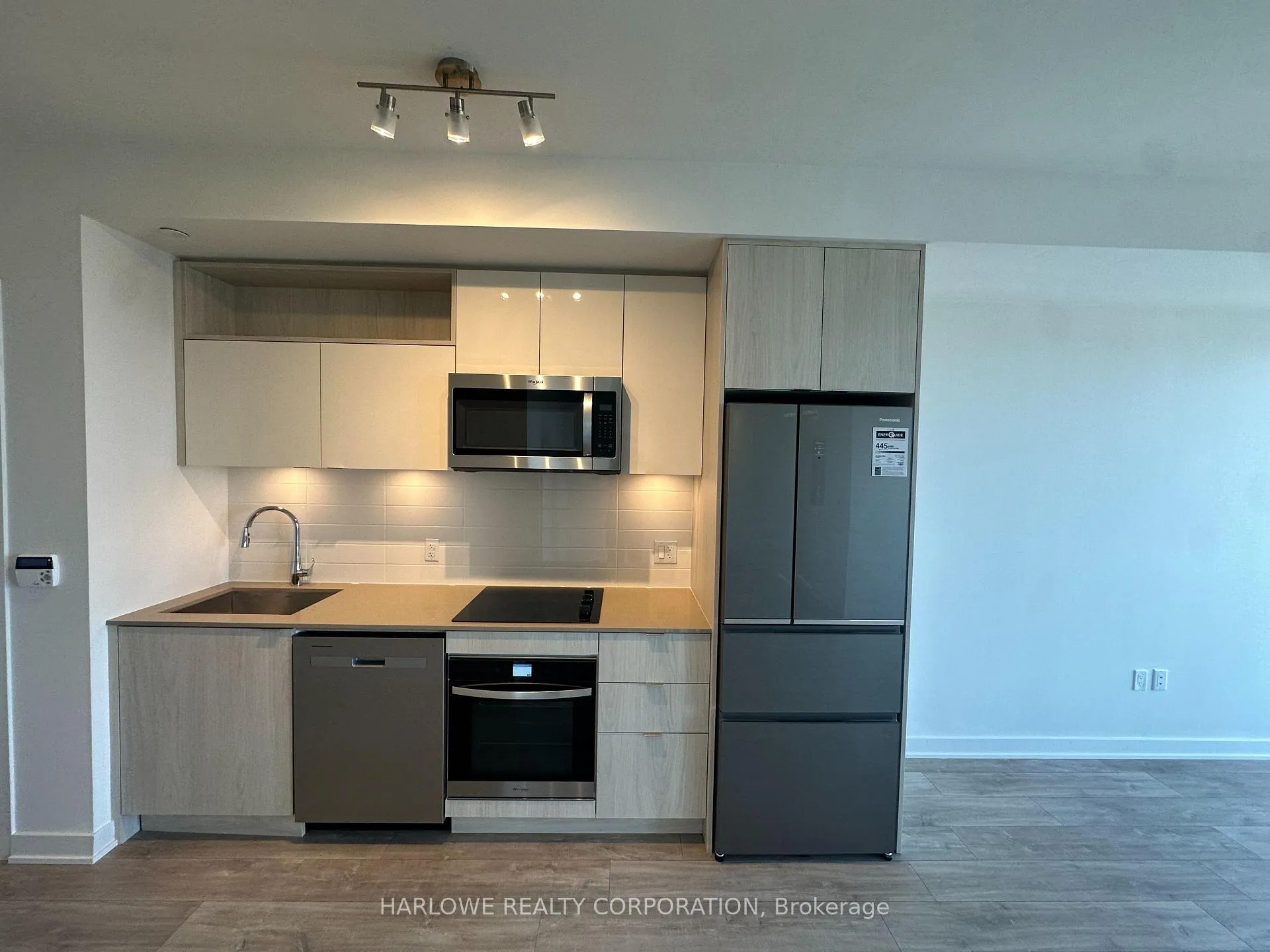 Photo 4 of Unit 2107 E, 70 Princess Street E, Toronto, Waterfront Communities — HOMEH