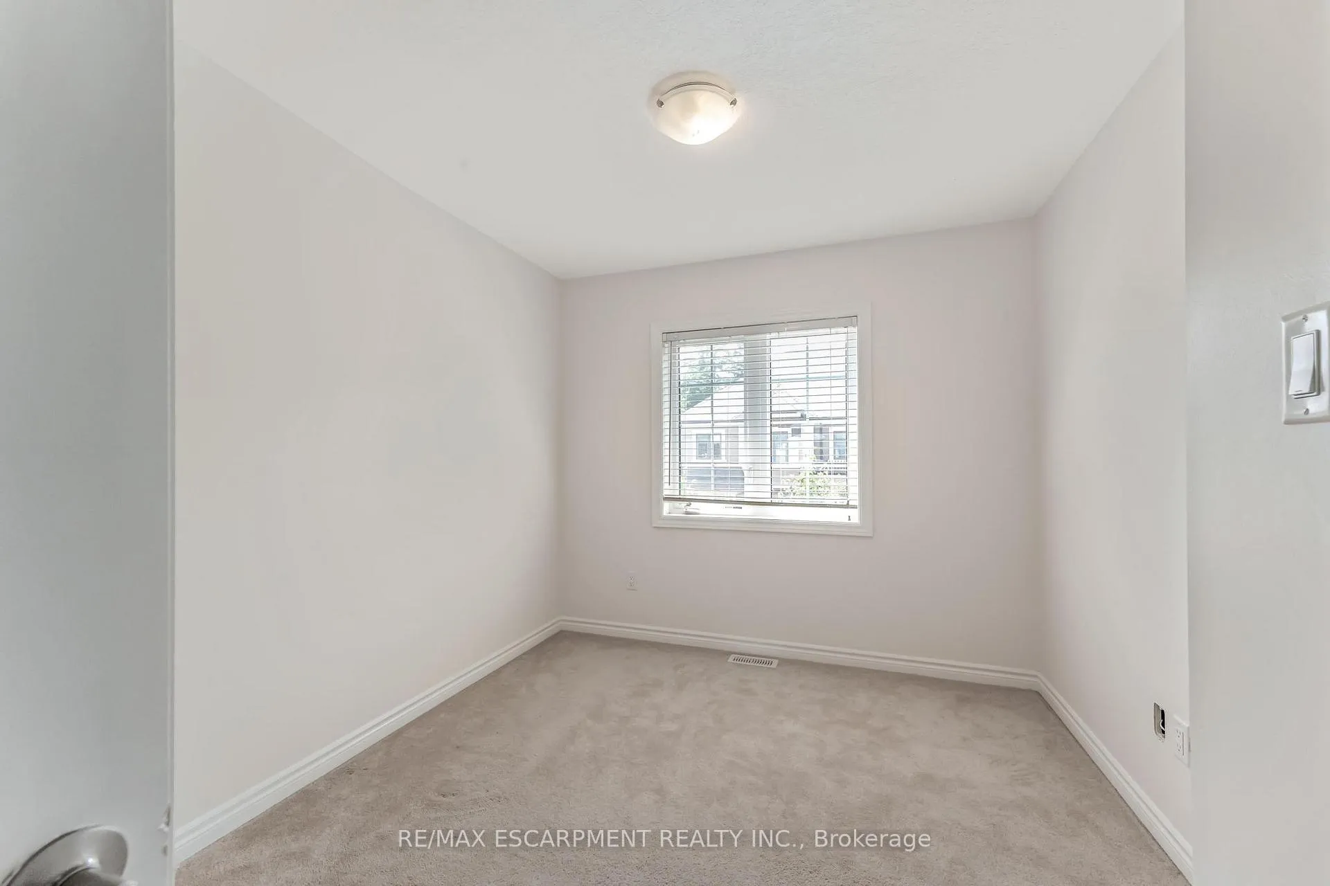 Photo 19 of Unit 44, 515 Garner Road W, Hamilton, Ancaster — HOMEH