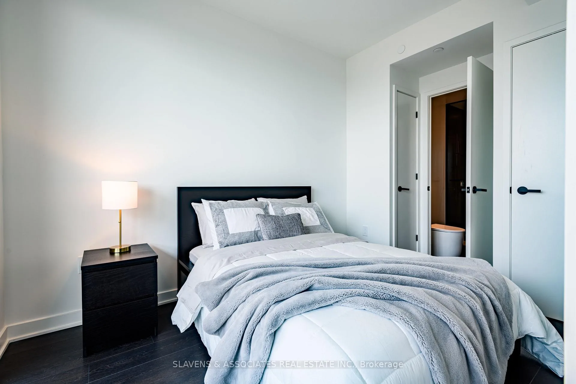 Photo 18 of Unit 3204, 55 Charles Street E, Toronto, Church-Yonge Corridor — HOMEH