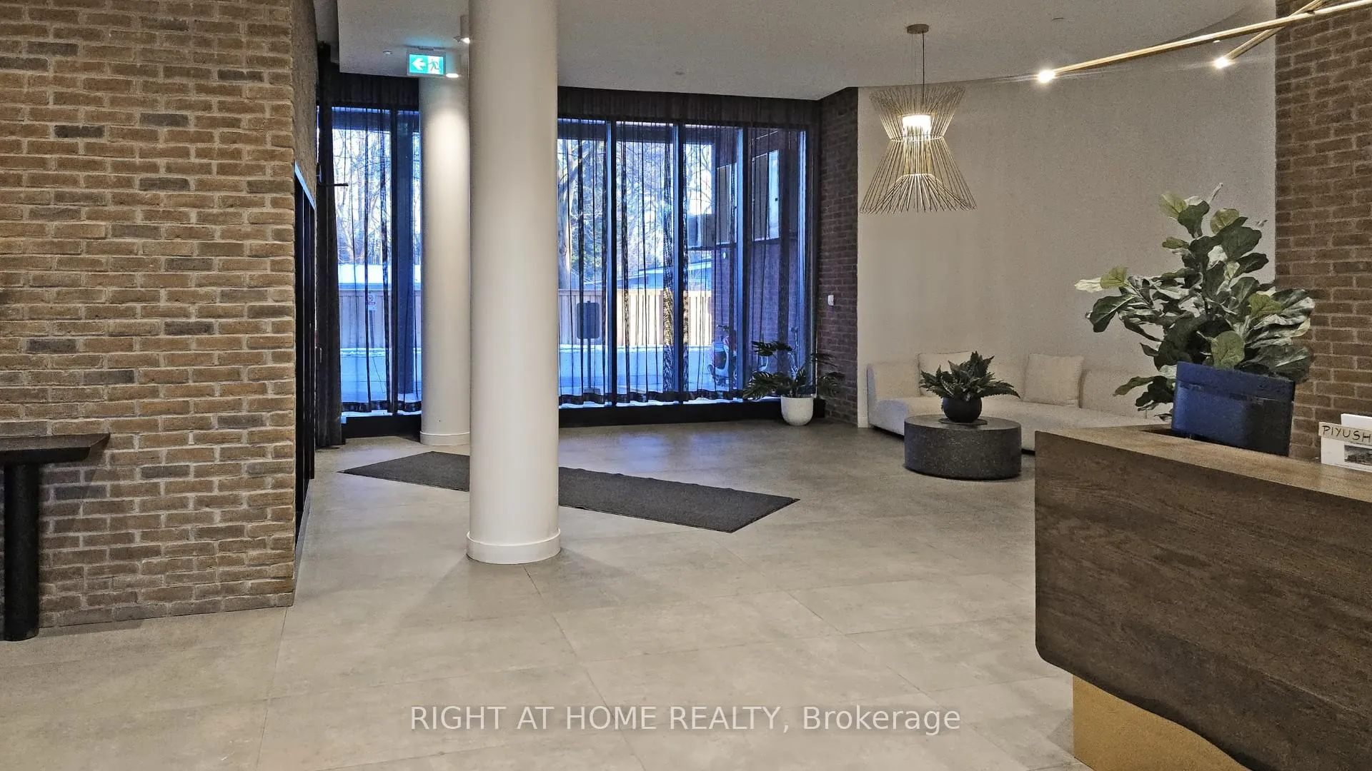 Photo 2 of Unit 306, 2799 Kingston Road, Scarborough, Cliffcrest — HOMEH