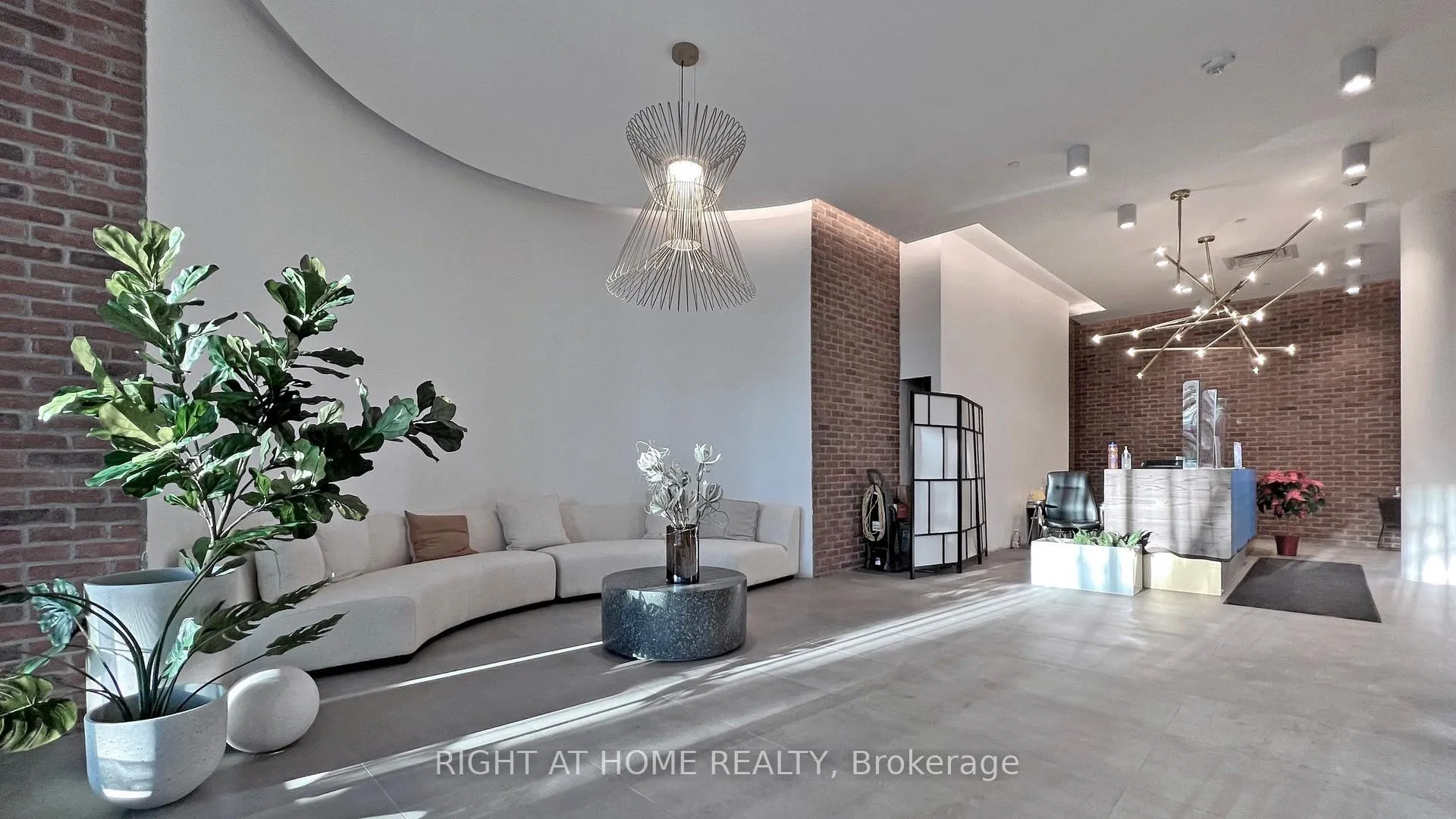 Photo 5 of Unit 306, 2799 Kingston Road, Scarborough, Cliffcrest — HOMEH