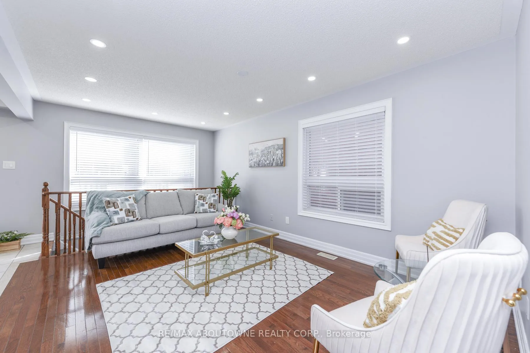 Photo 10 of 32 Lockheed Crescent, Brampton, Fletcher's Meadow — HOMEH