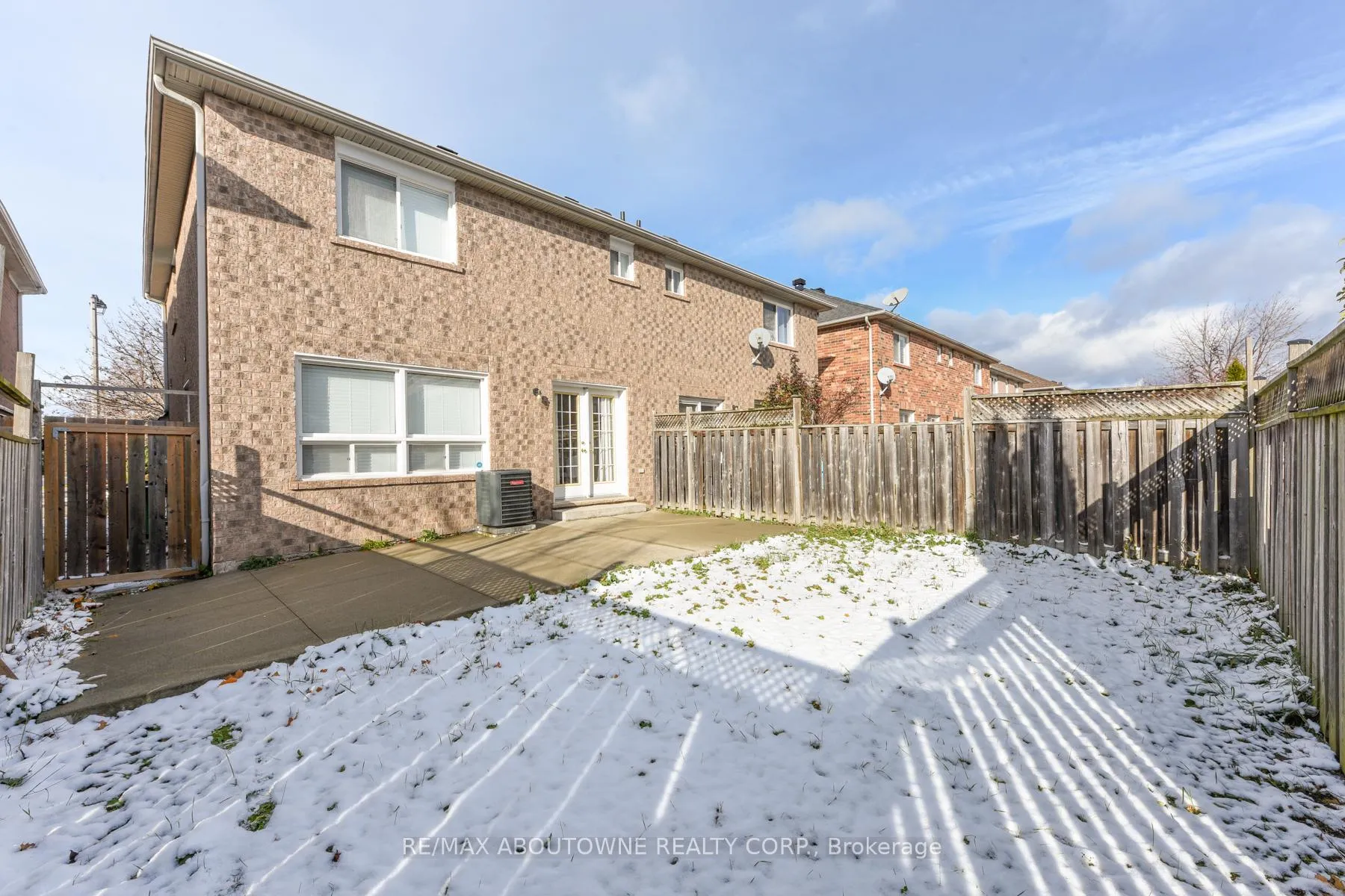 Photo 46 of 32 Lockheed Crescent, Brampton, Fletcher's Meadow — HOMEH