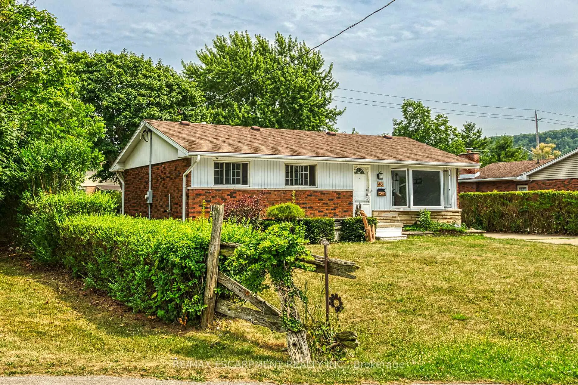 Photo 5 of 46 Oriole Crescent, Grimsby, Grimsby West — HOMEH