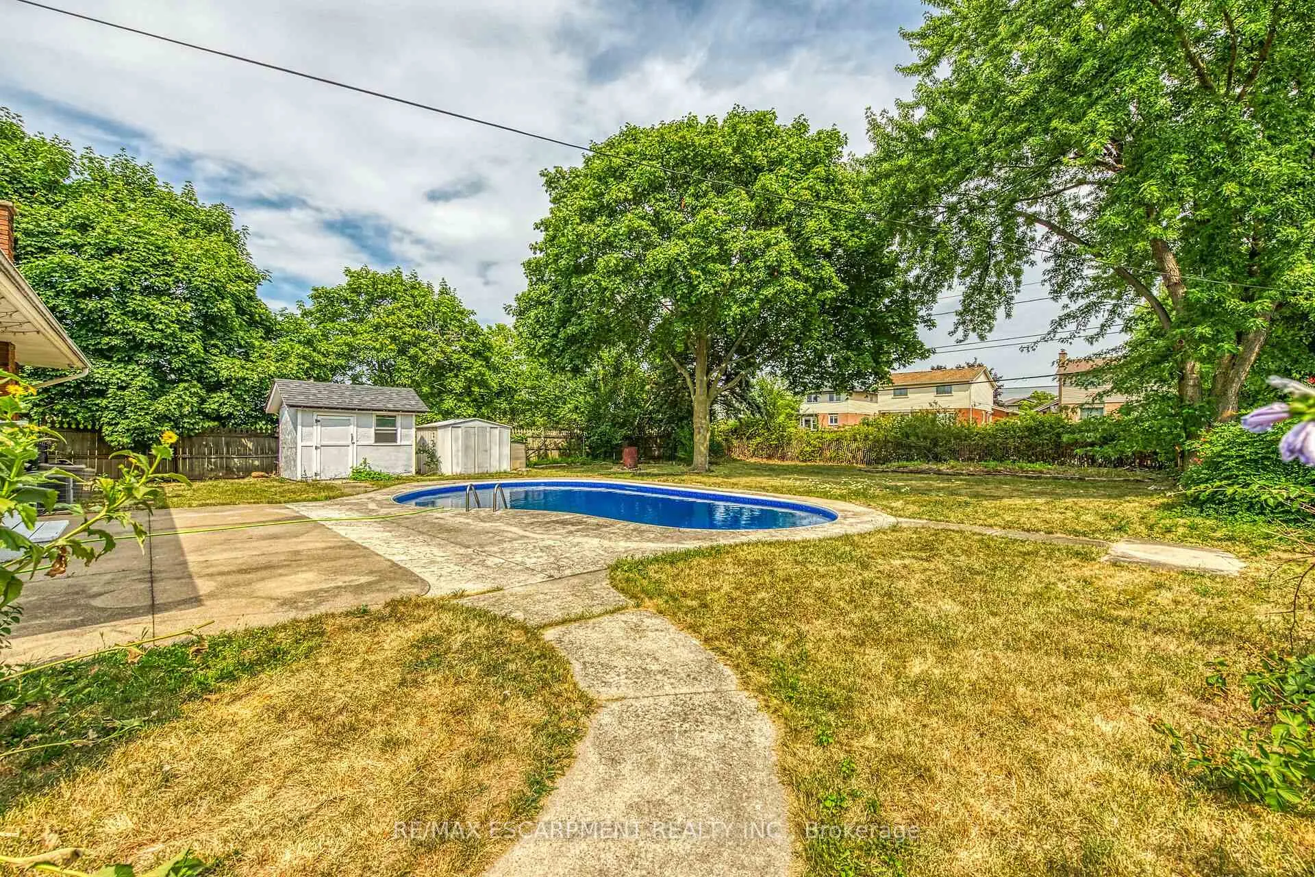 Photo 32 of 46 Oriole Crescent, Grimsby, Grimsby West — HOMEH