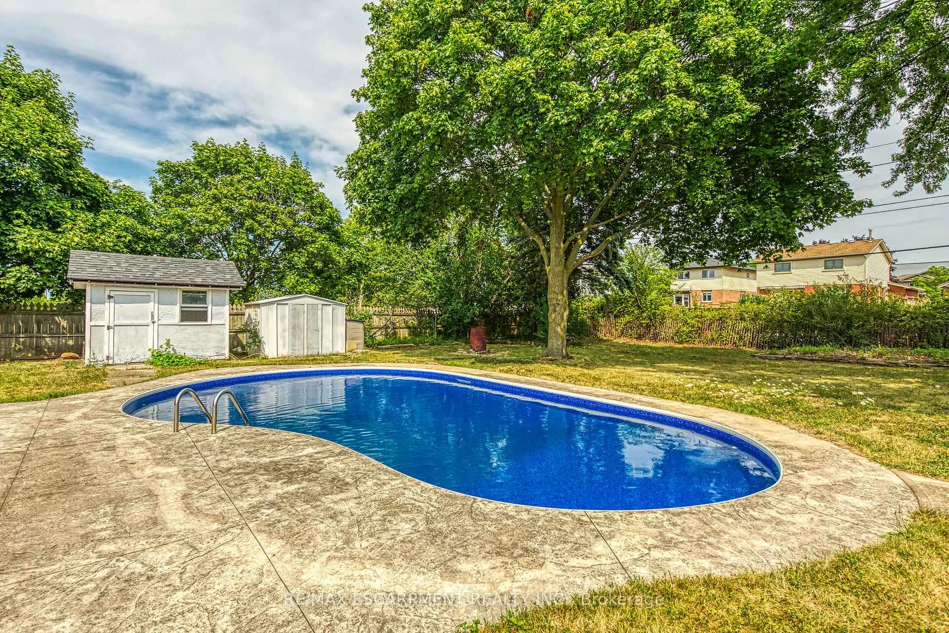 Photo 33 of 46 Oriole Crescent, Grimsby, Grimsby West — HOMEH