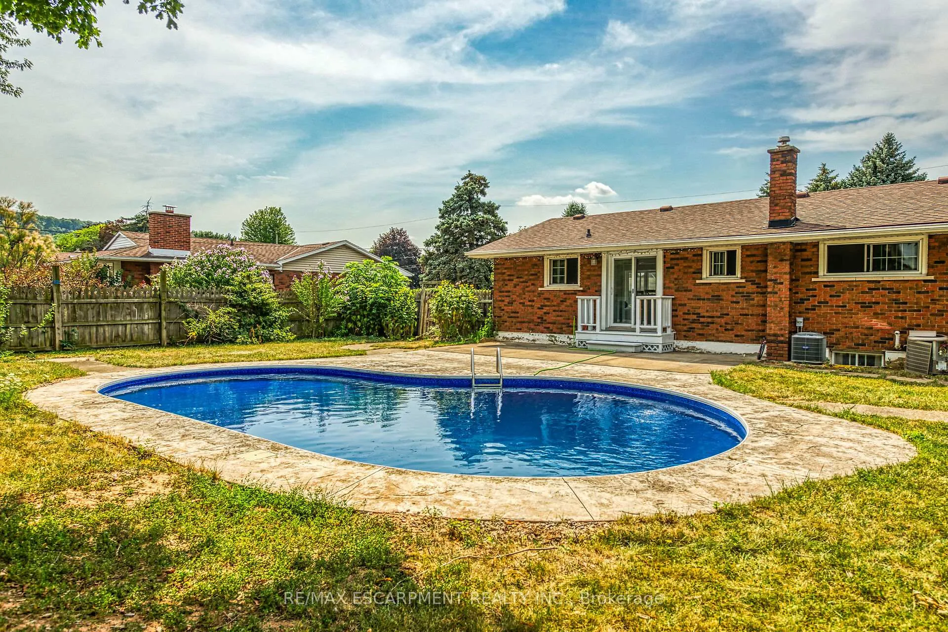 Photo 38 of 46 Oriole Crescent, Grimsby, Grimsby West — HOMEH
