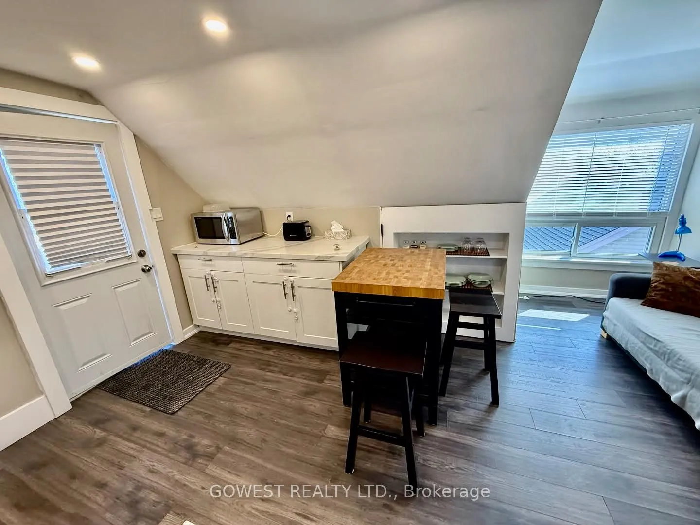 Photo 3 of Unit 3, 29 Cliff Avenue, Hamilton, Eastmount — HOMEH