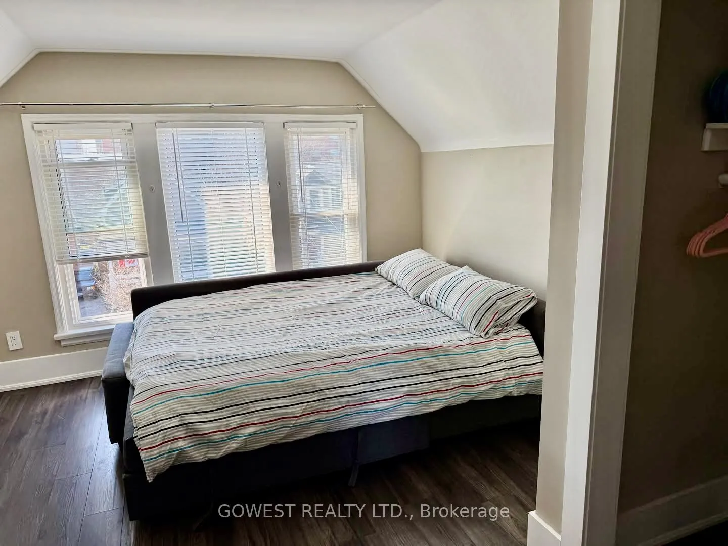 Photo 5 of Unit 3, 29 Cliff Avenue, Hamilton, Eastmount — HOMEH