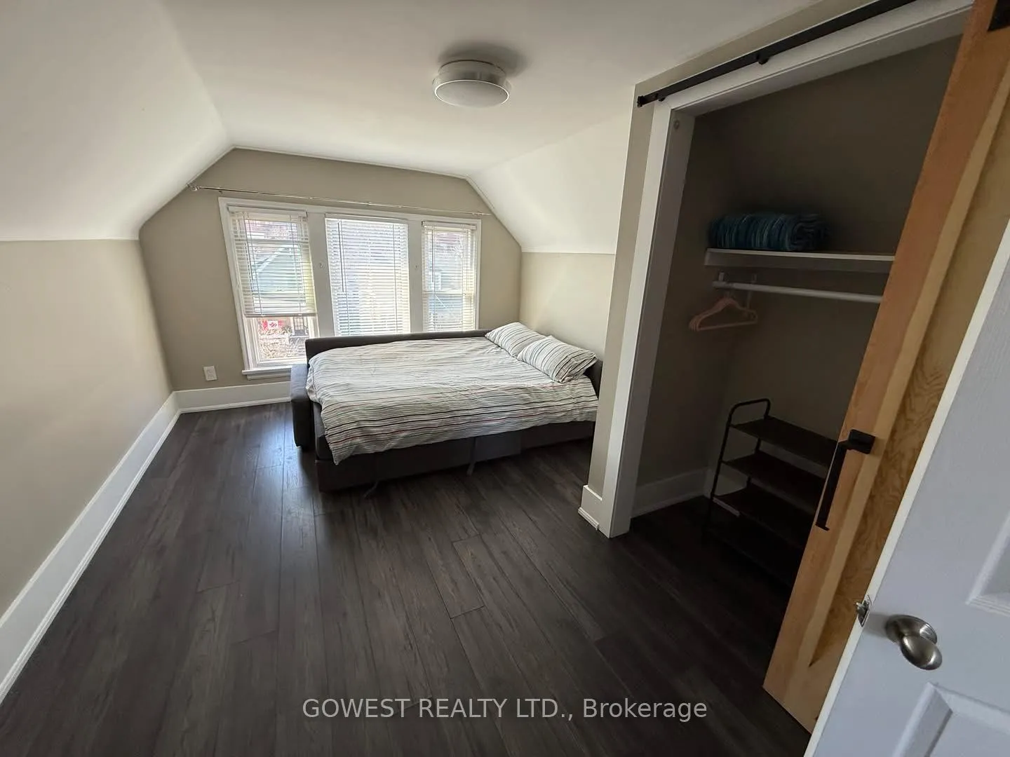 Photo 6 of Unit 3, 29 Cliff Avenue, Hamilton, Eastmount — HOMEH
