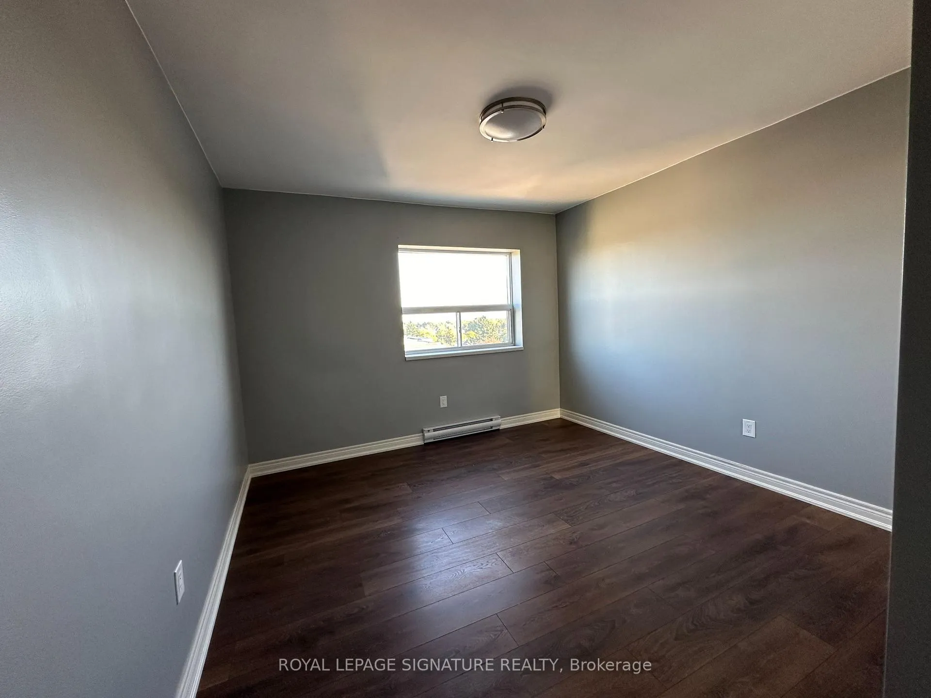 Photo 4 of Unit 602, 350 Concession Street, Hamilton, Inch Park — HOMEH