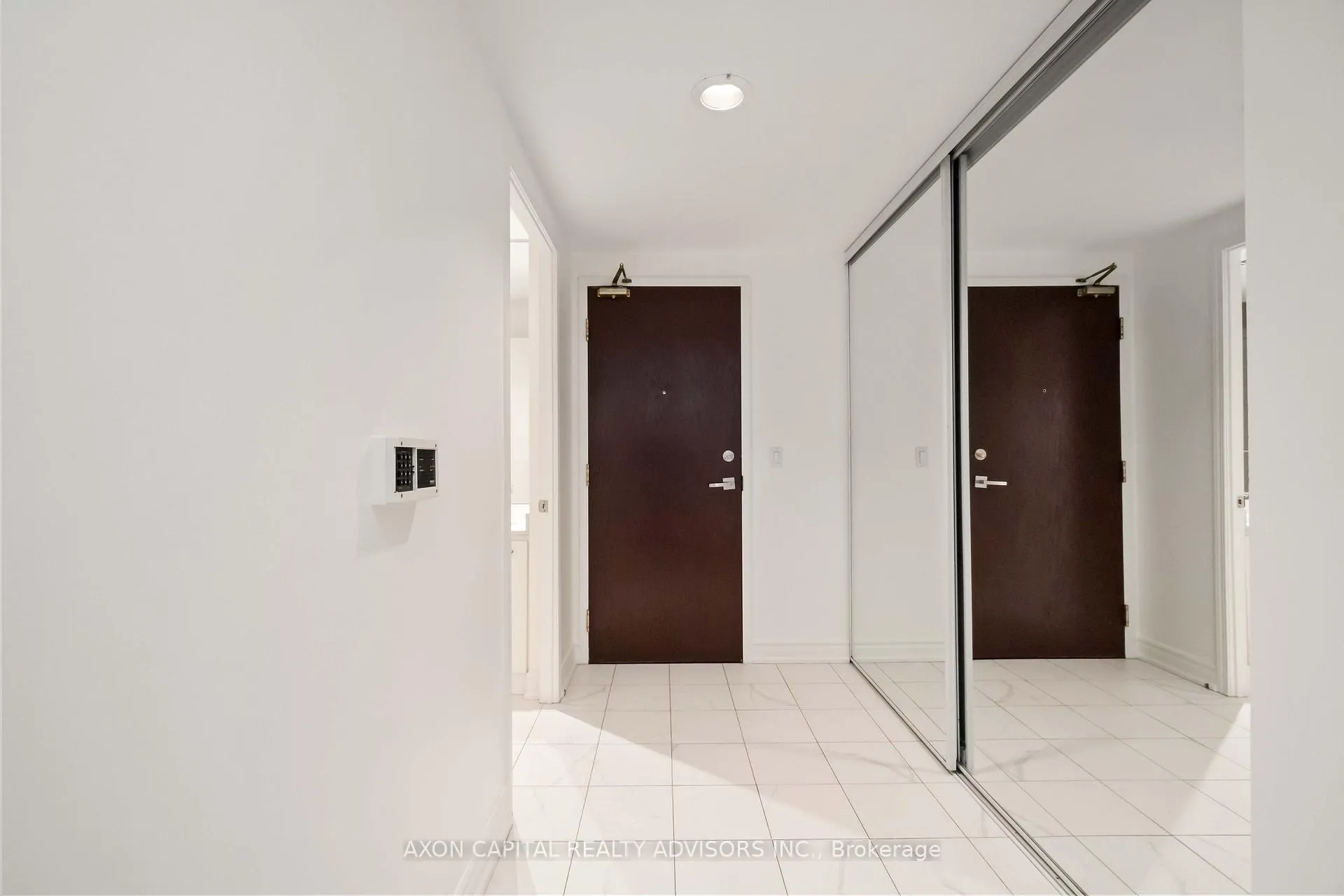Photo 2 of Unit 1417, 7 King Street E, Toronto, Church-Yonge Corridor — HOMEH
