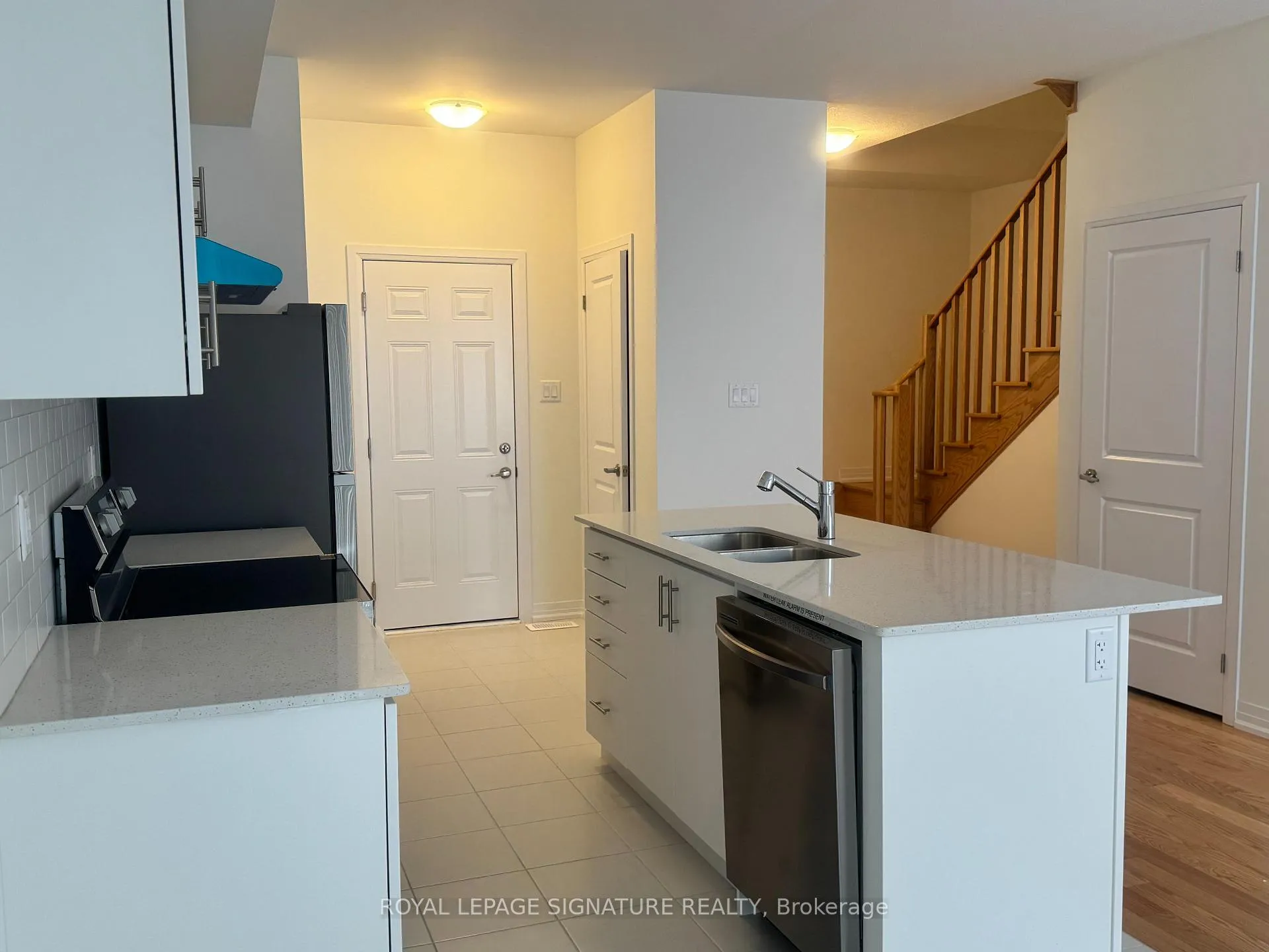 Photo 15 of 9 Lemon Avenue, Thorold, Hurricane/Merrittville — HOMEH