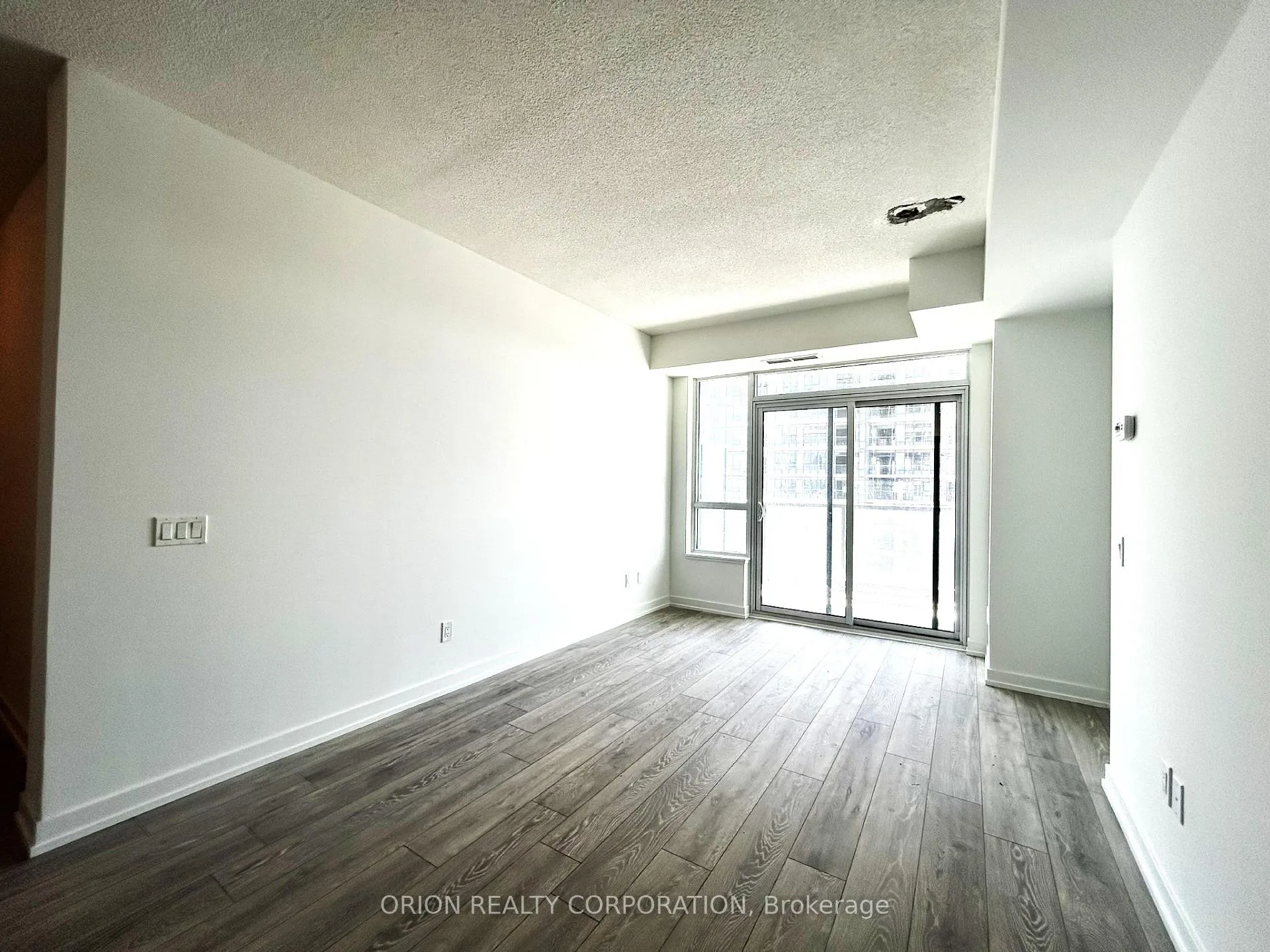 Photo 4 of Unit 2308, 1455 Celebration Drive, Pickering, Bay Ridges — HOMEH