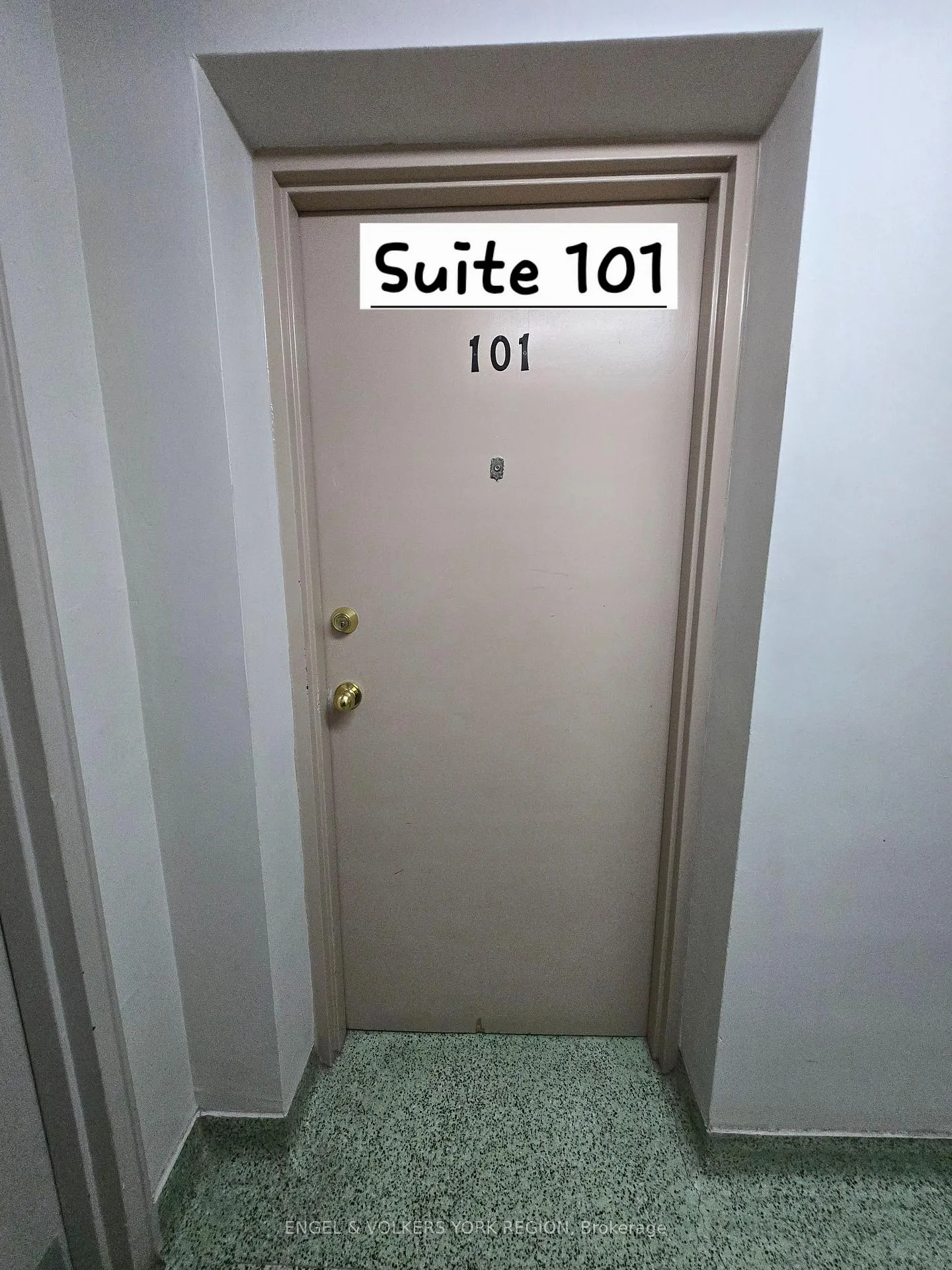 Photo 5 of Unit 101, 416 E 42nd Street, Hamilton, Mohawk — HOMEH
