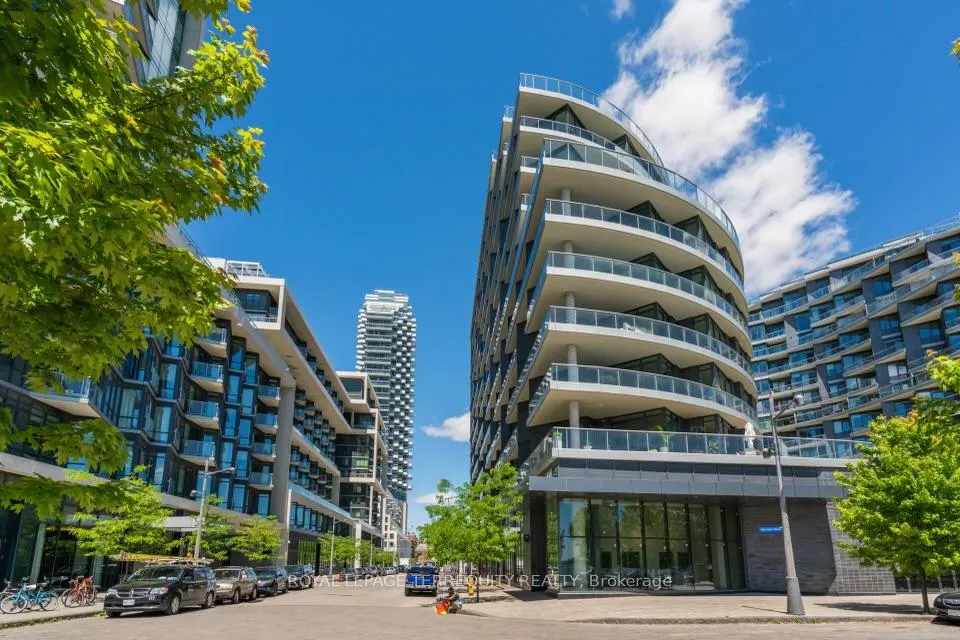 Photo 3 of Unit 307, 1 Edgewater Drive, Toronto, Waterfront Communities — HOMEH