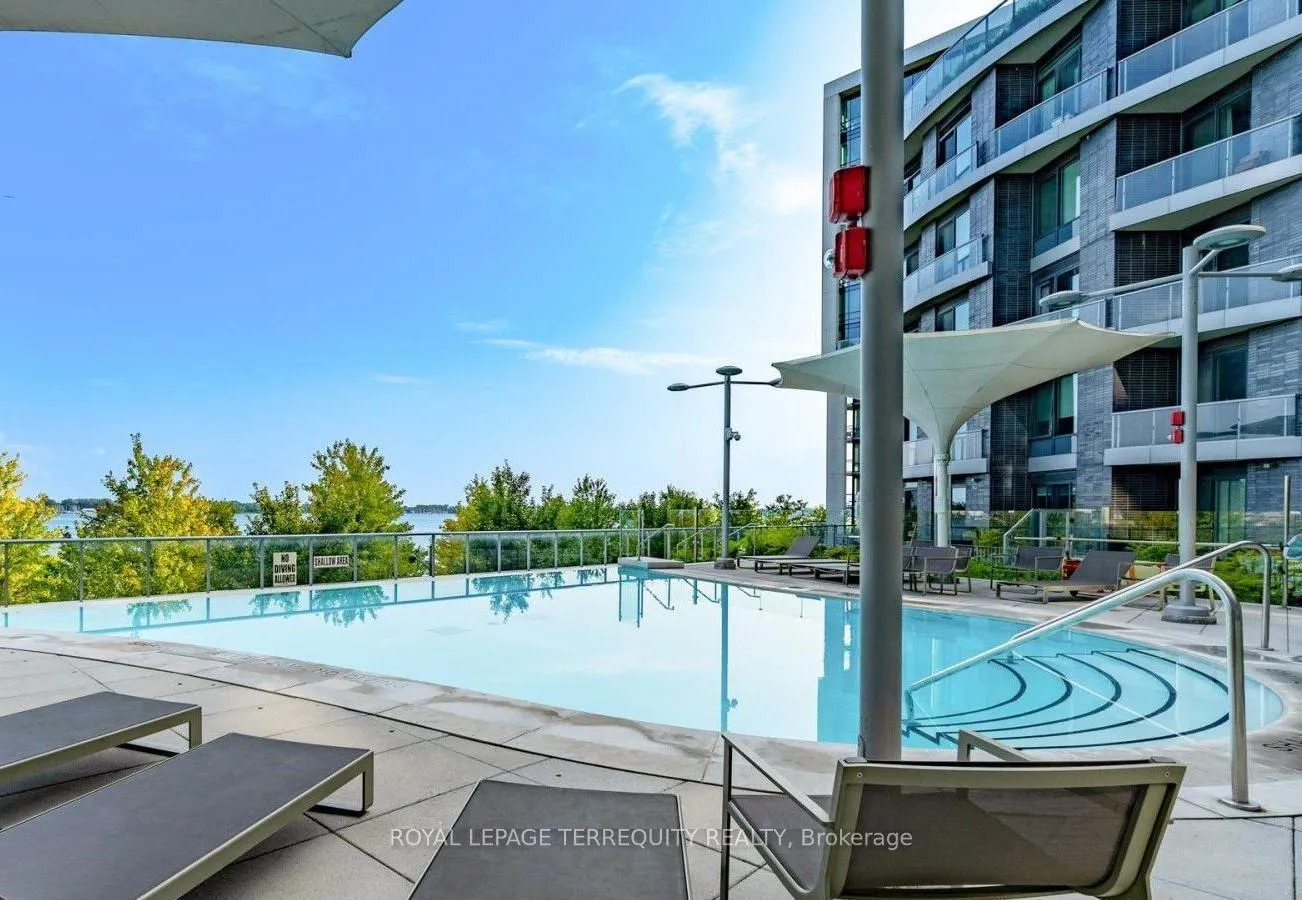 Photo 11 of Unit 307, 1 Edgewater Drive, Toronto, Waterfront Communities — HOMEH