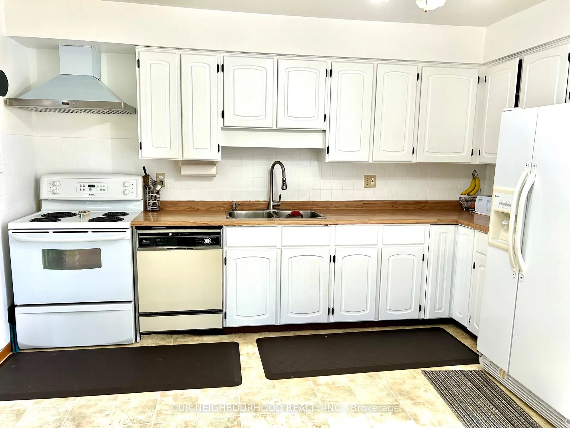 Photo 8 of 122 Progress Avenue, Belleville, Belleville Ward — HOMEH