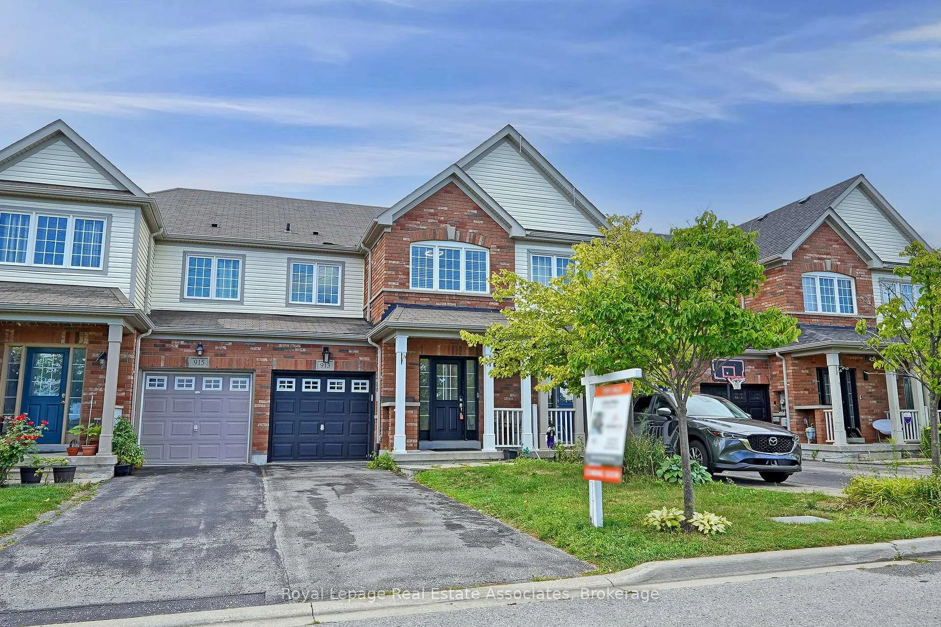 Front of 913 Fetchison Drive