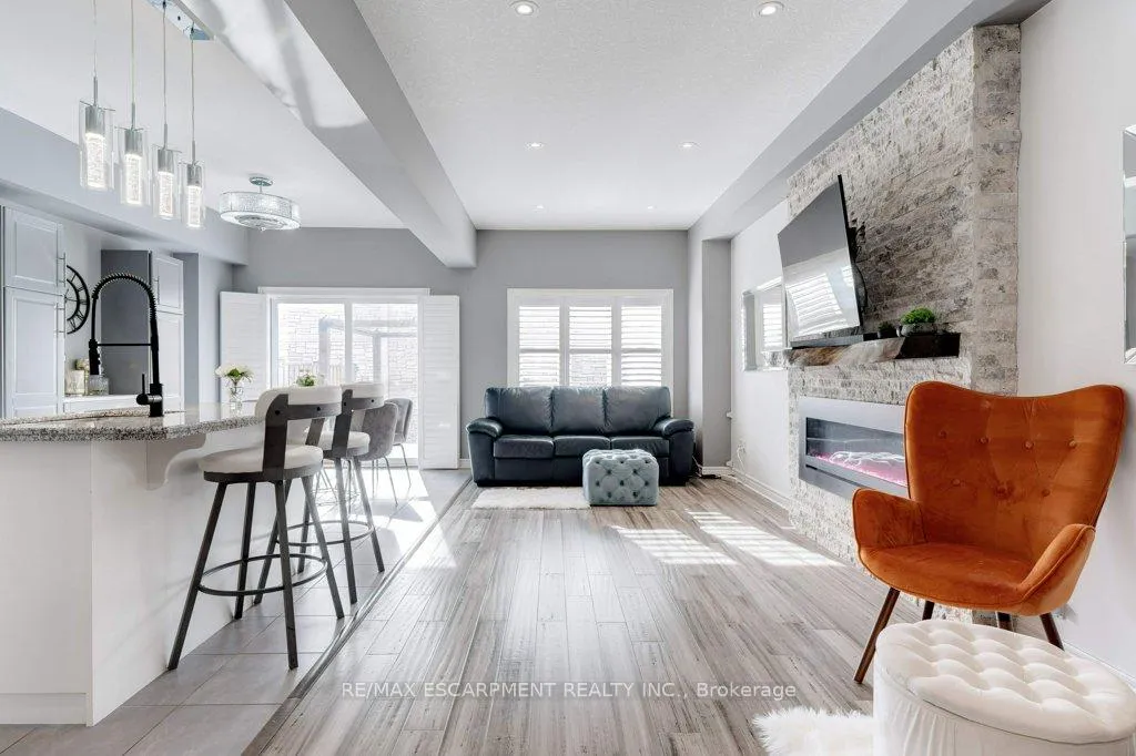 Photo 2 of Unit 12, 98 Shoreview Place, Hamilton, Stoney Creek — HOMEH