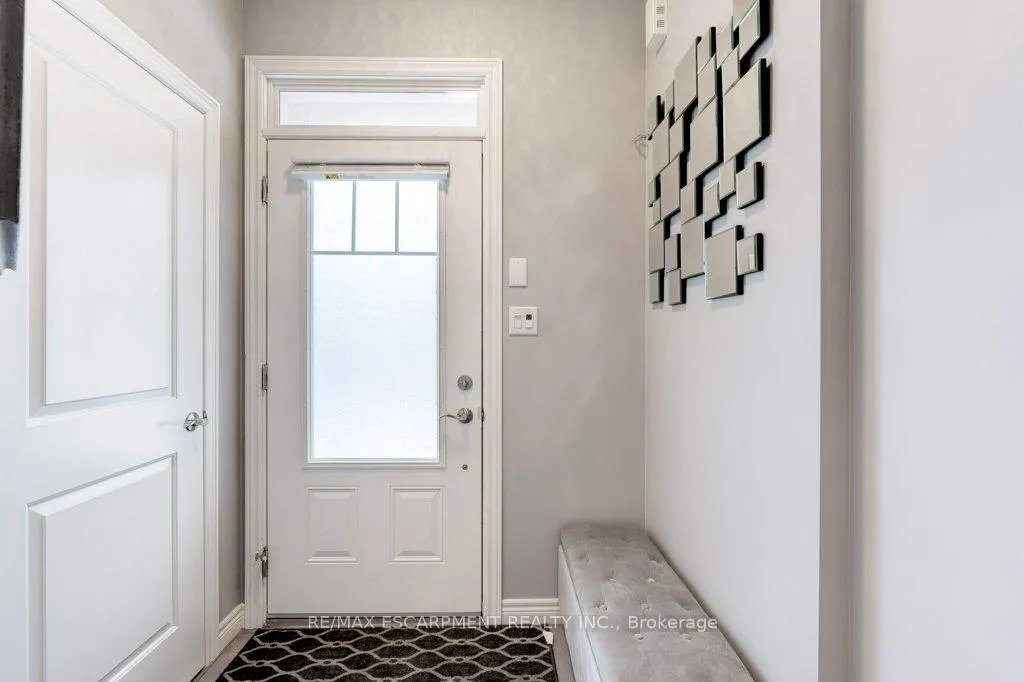 Photo 3 of Unit 12, 98 Shoreview Place, Hamilton, Stoney Creek — HOMEH