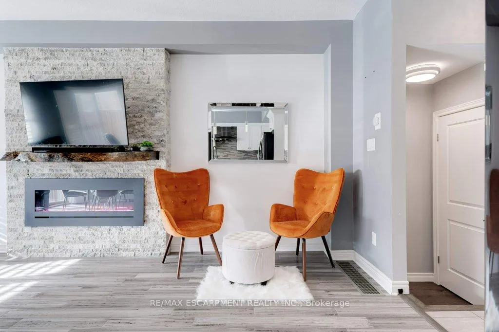 Photo 7 of Unit 12, 98 Shoreview Place, Hamilton, Stoney Creek — HOMEH