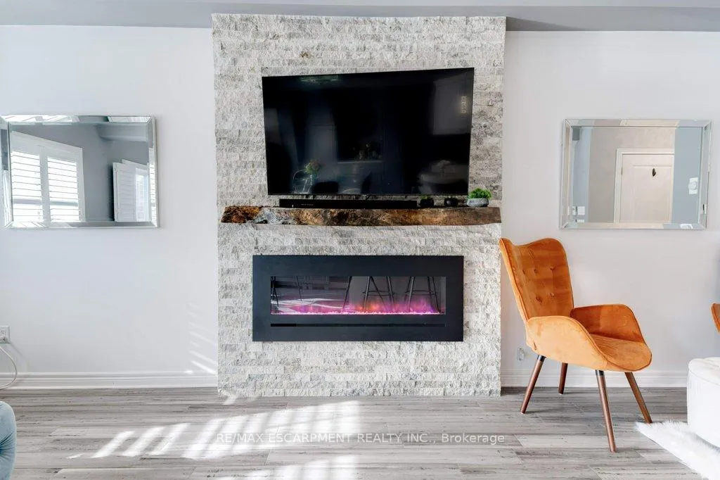 Photo 8 of Unit 12, 98 Shoreview Place, Hamilton, Stoney Creek — HOMEH