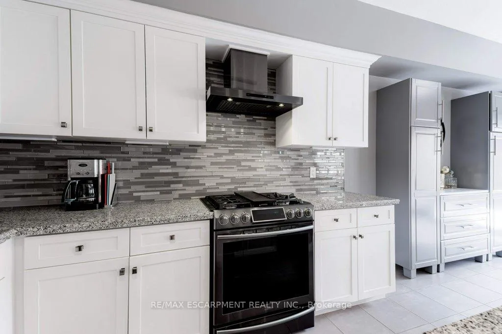 Photo 15 of Unit 12, 98 Shoreview Place, Hamilton, Stoney Creek — HOMEH