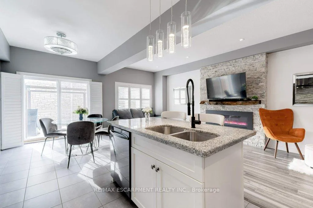 Photo 17 of Unit 12, 98 Shoreview Place, Hamilton, Stoney Creek — HOMEH