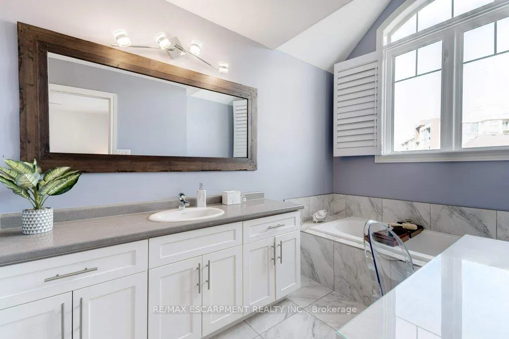 Photo 24 of Unit 12, 98 Shoreview Place, Hamilton, Stoney Creek — HOMEH