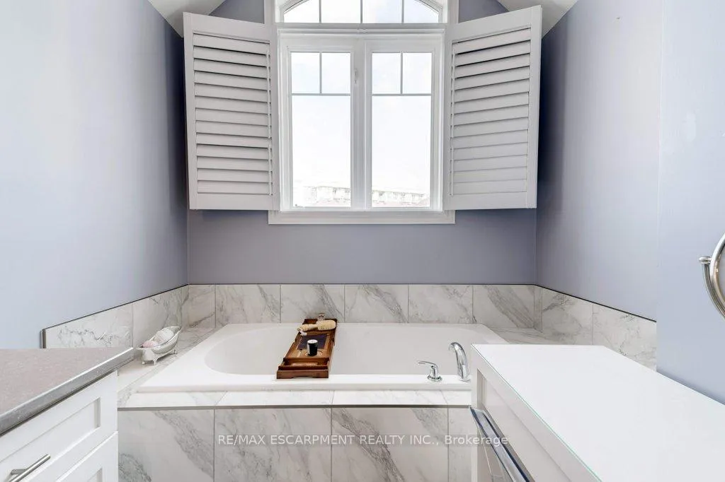Photo 25 of Unit 12, 98 Shoreview Place, Hamilton, Stoney Creek — HOMEH