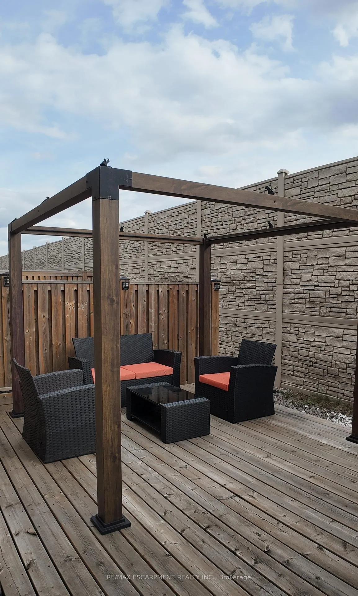 Photo 44 of Unit 12, 98 Shoreview Place, Hamilton, Stoney Creek — HOMEH