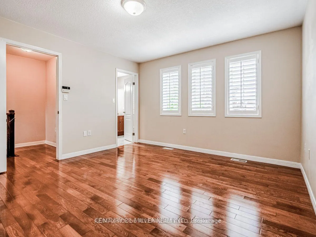 Photo 17 of 10 Fairhaven Drive, Hamilton, Stoney Creek — HOMEH