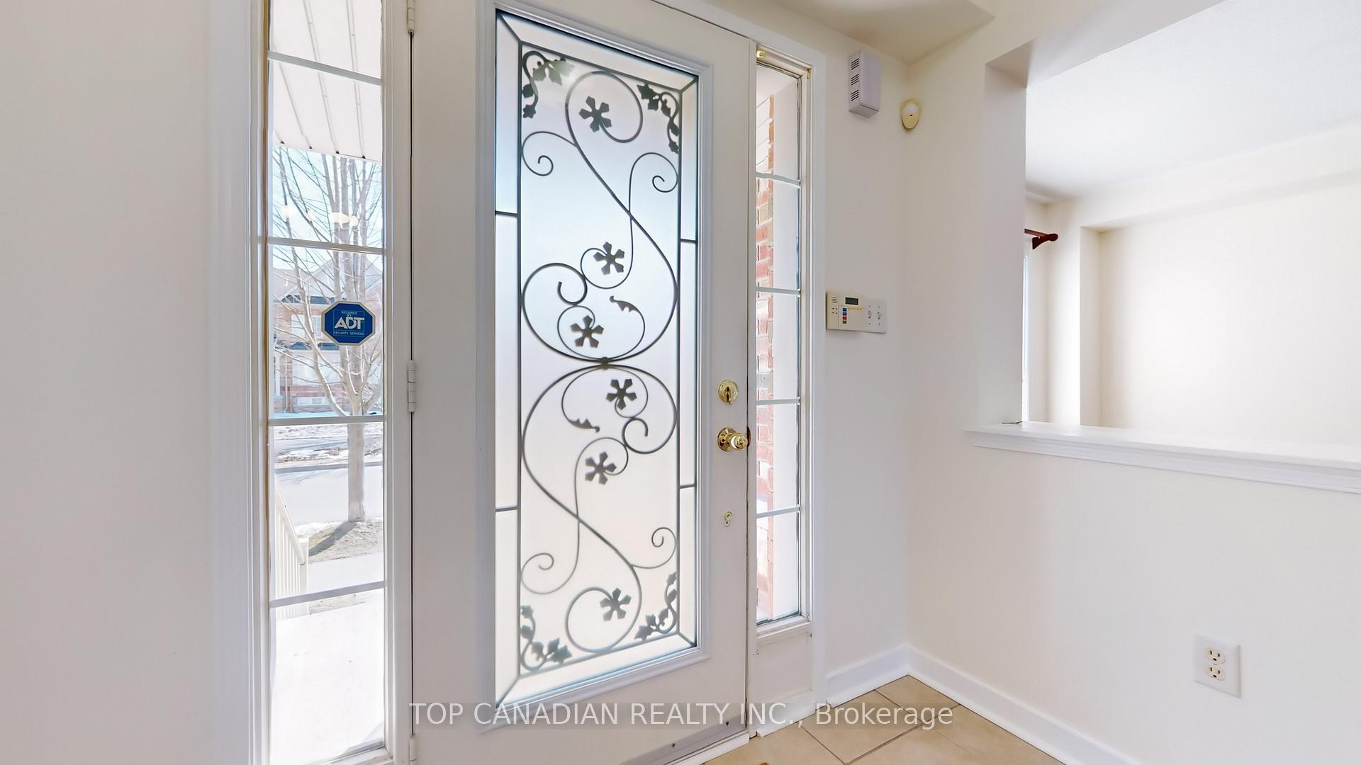 Photo 4 of 6 Hinchcliff Gate, Ajax, Northeast Ajax — HOMEH