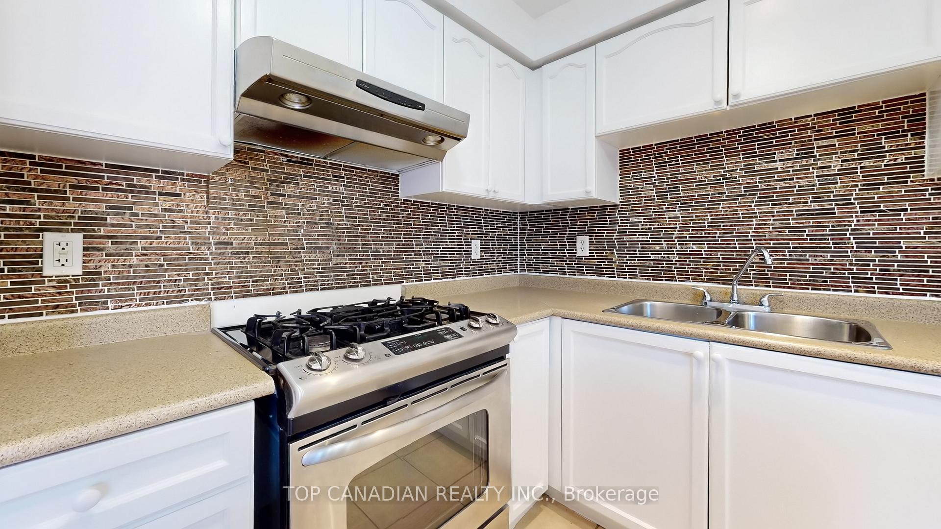 Photo 17 of 6 Hinchcliff Gate, Ajax, Northeast Ajax — HOMEH