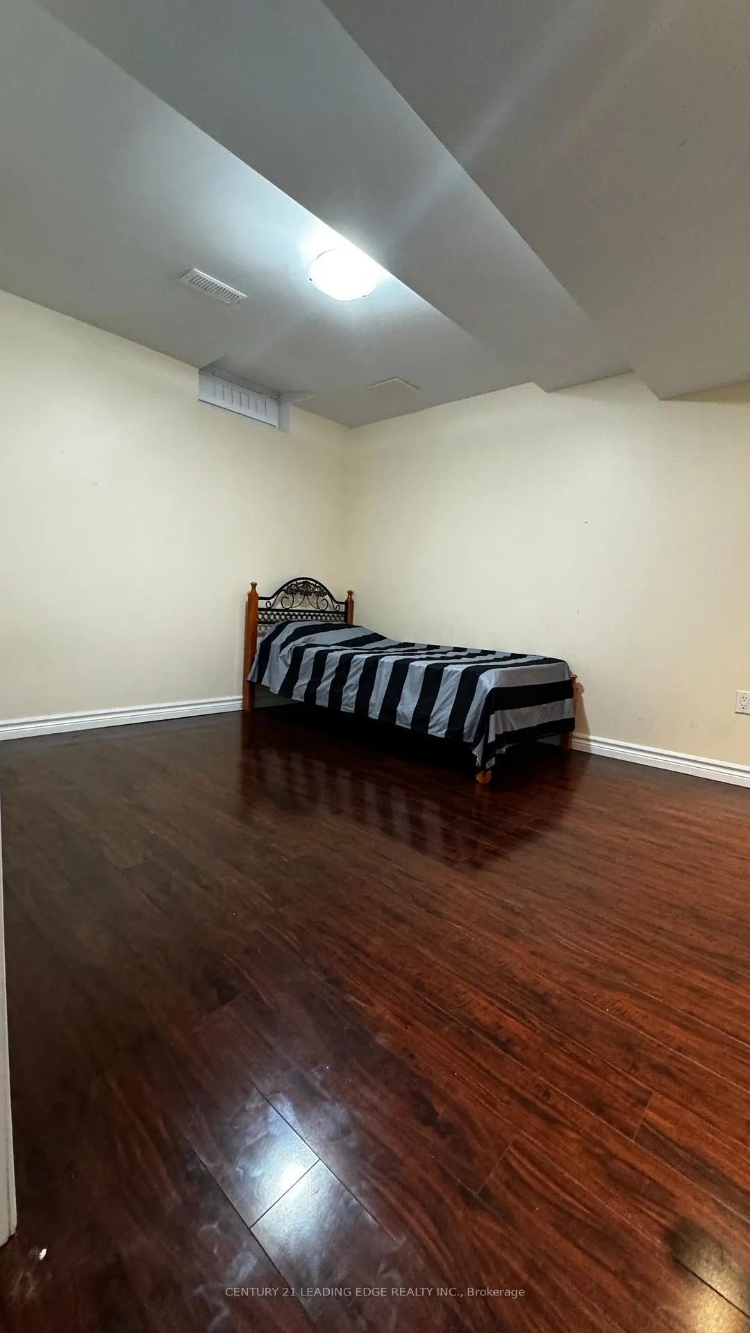 Photo 3 of Unit Bsmt, 27 Saffron Street, Markham, Greensborough — HOMEH