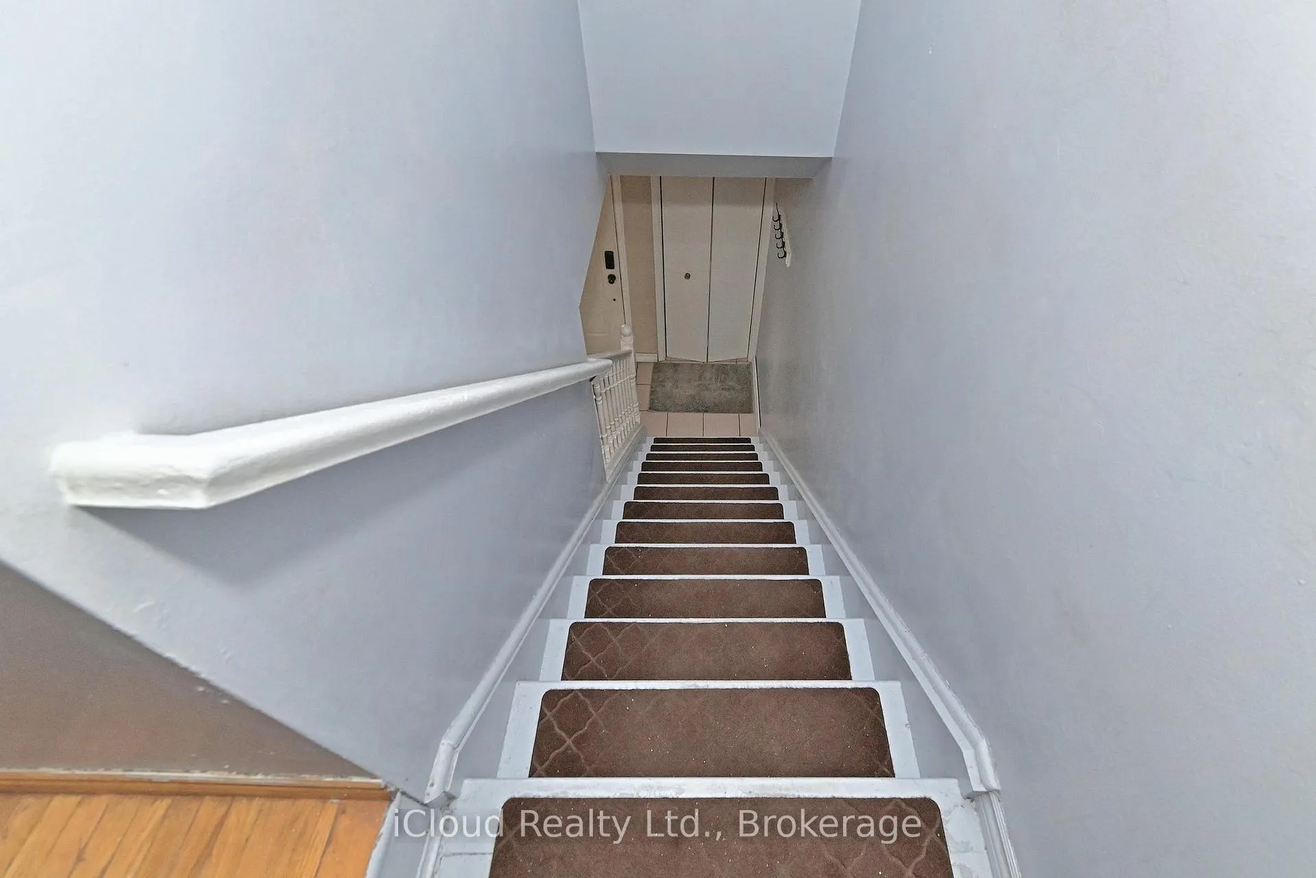 Photo 20 of 98 Riverdale Drive, Hamilton, Riverdale — HOMEH