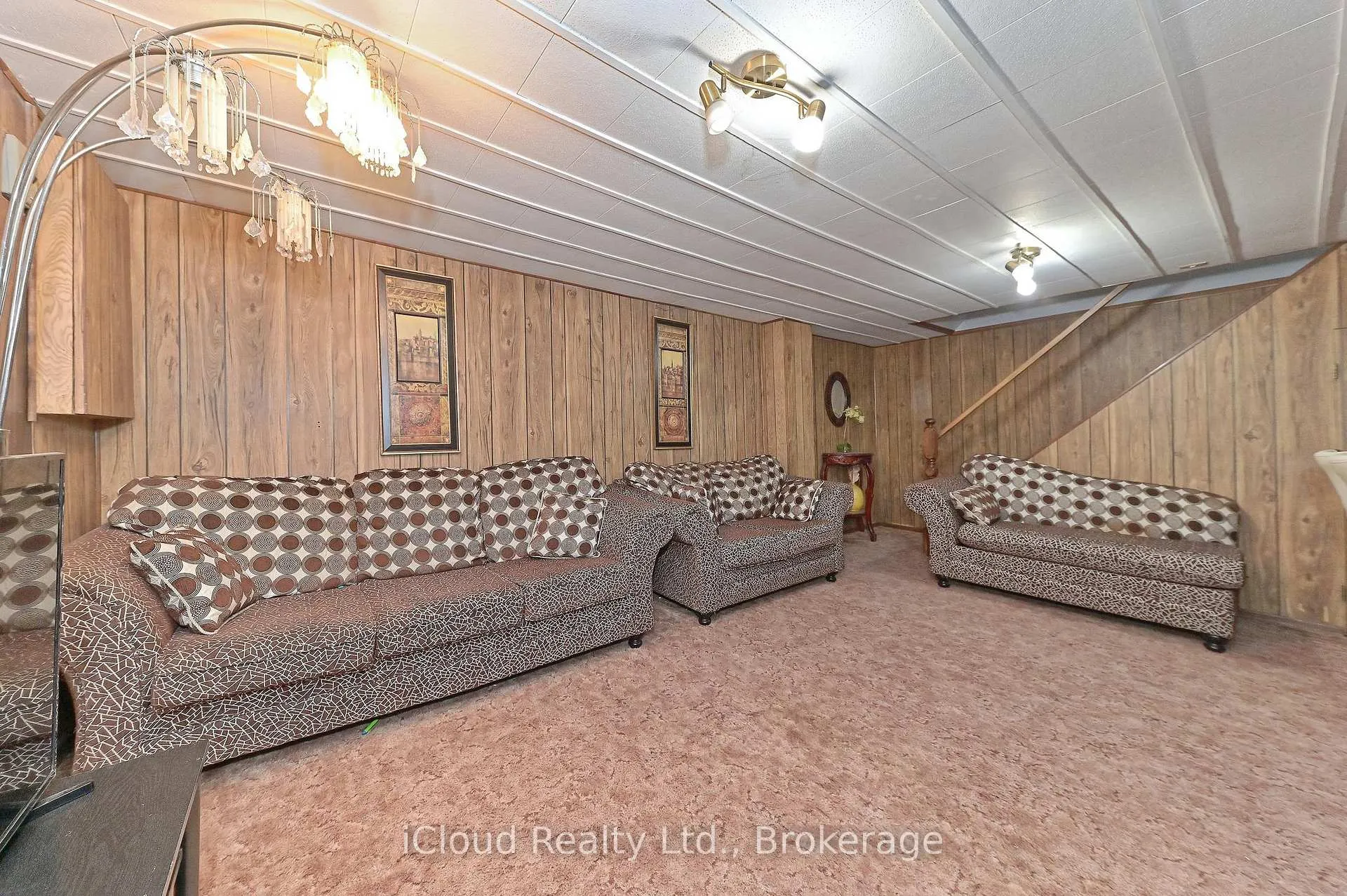 Photo 23 of 98 Riverdale Drive, Hamilton, Riverdale — HOMEH