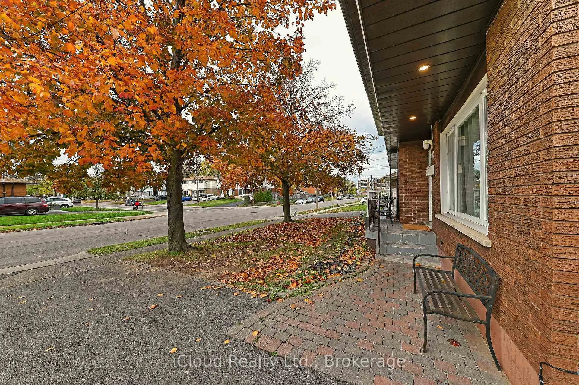 Photo 26 of 98 Riverdale Drive, Hamilton, Riverdale — HOMEH