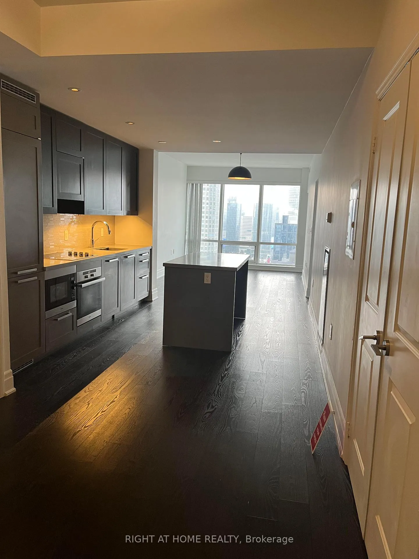 Photo 15 of Unit 4106, 8 The Esplanade, Toronto, Waterfront Communities — HOMEH