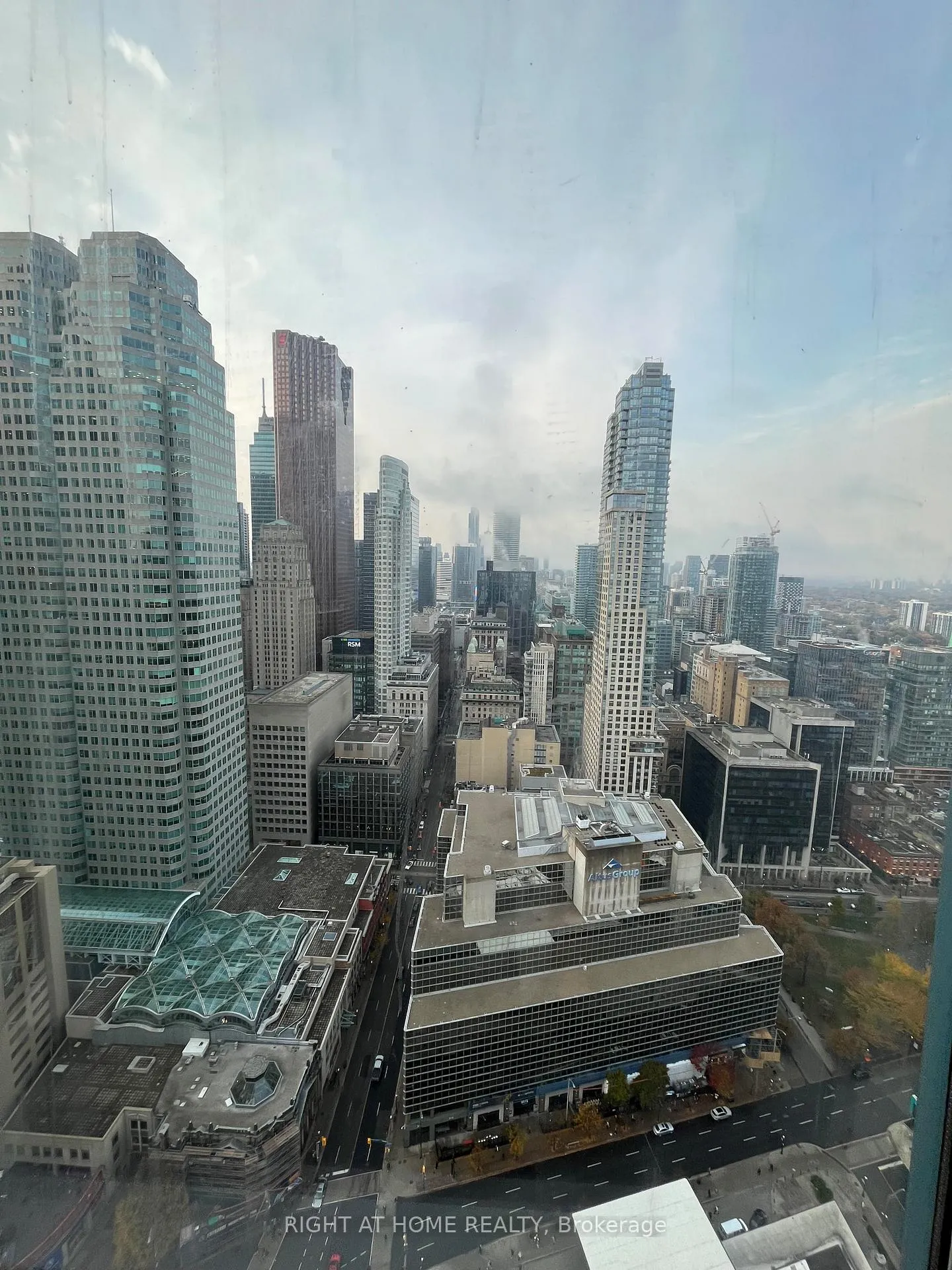 Photo 22 of Unit 4106, 8 The Esplanade, Toronto, Waterfront Communities — HOMEH