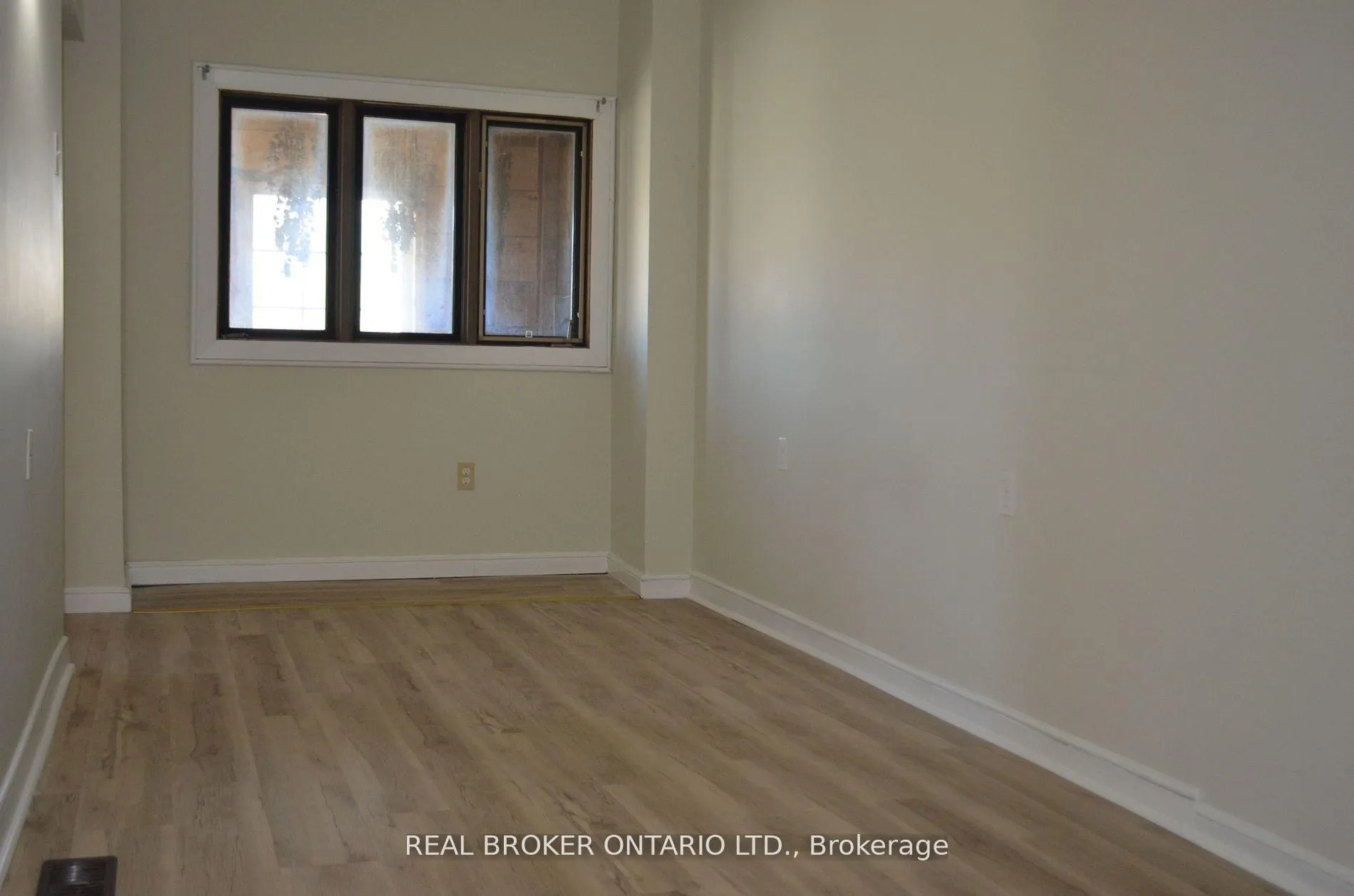 Photo 7 of Unit 2, 633785 63 Road, Grey Highlands — HOMEH