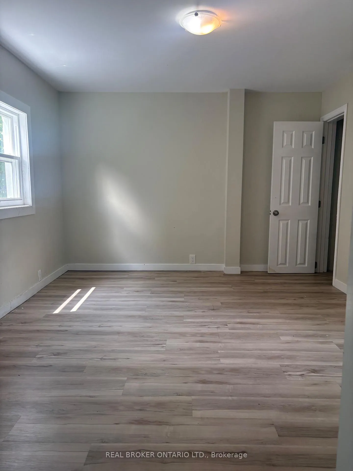 Photo 4 of Unit 6, 633785 63 Road, Grey Highlands — HOMEH