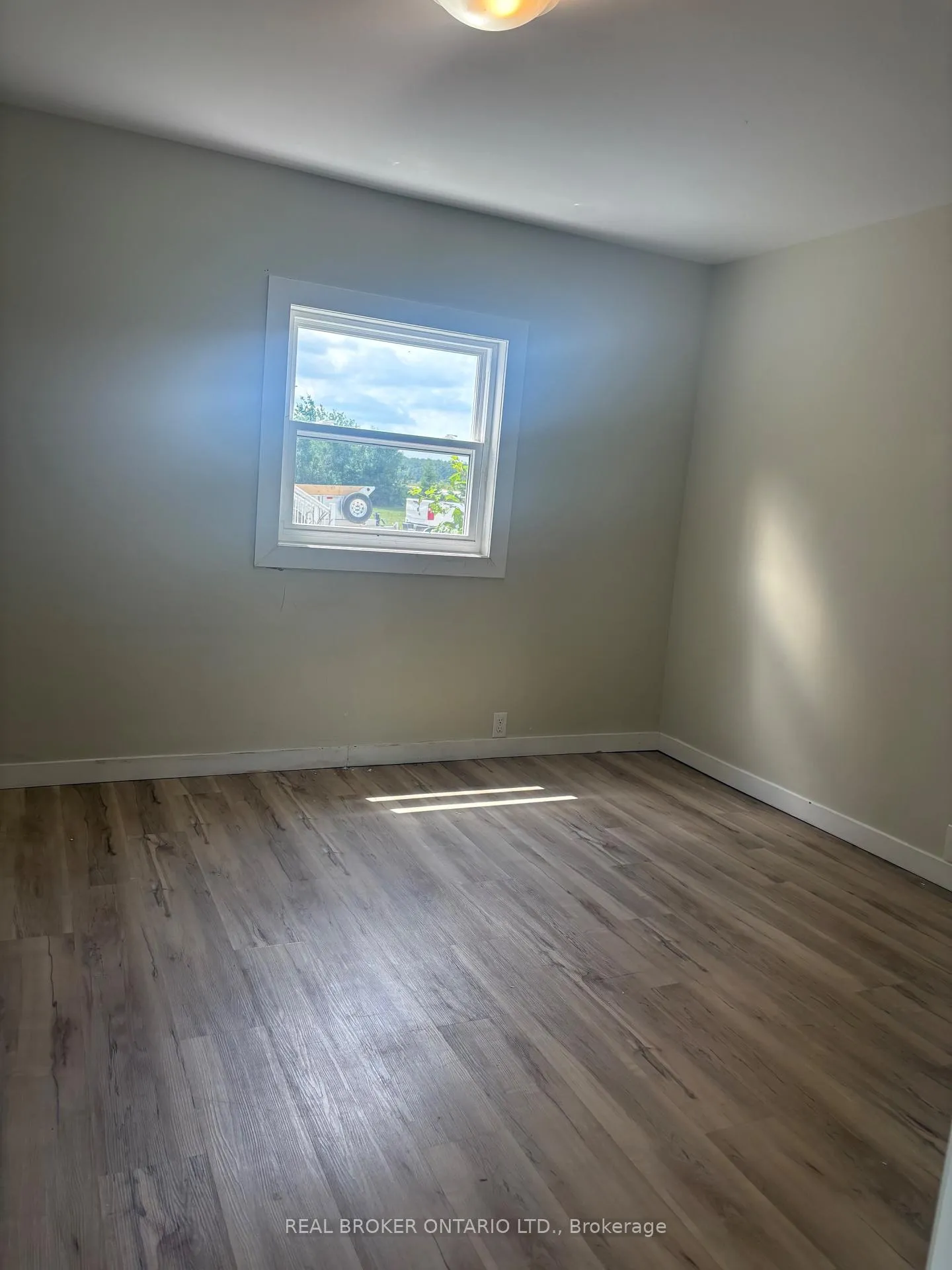 Photo 5 of Unit 6, 633785 63 Road, Grey Highlands — HOMEH