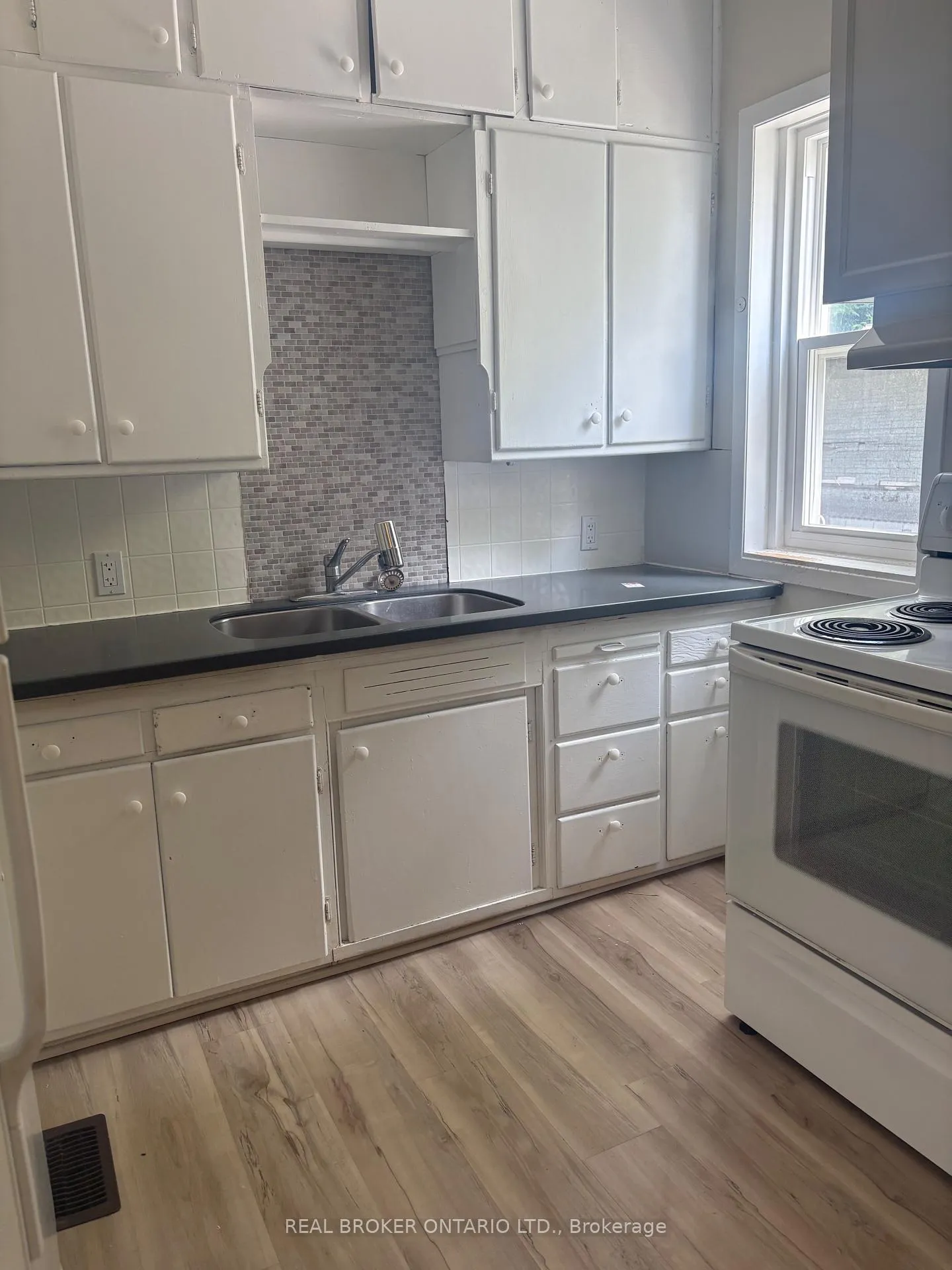 Photo 7 of Unit 6, 633785 63 Road, Grey Highlands — HOMEH